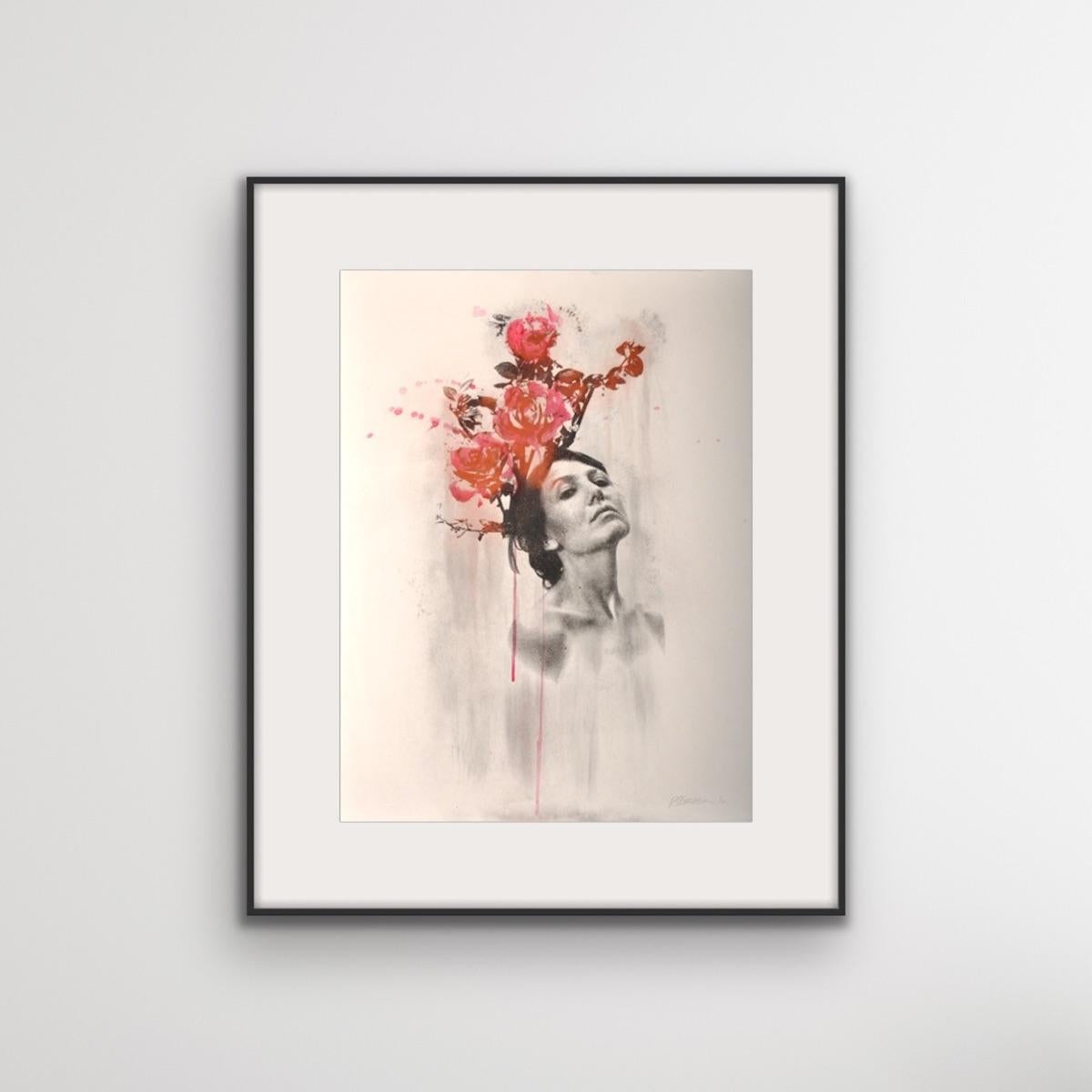 Blood Rose, Rosie Emerson, Zeitgenössischer Siebdruck, figürliche Kunst  (Beige), Still-Life Print, von Rosie Emerson 