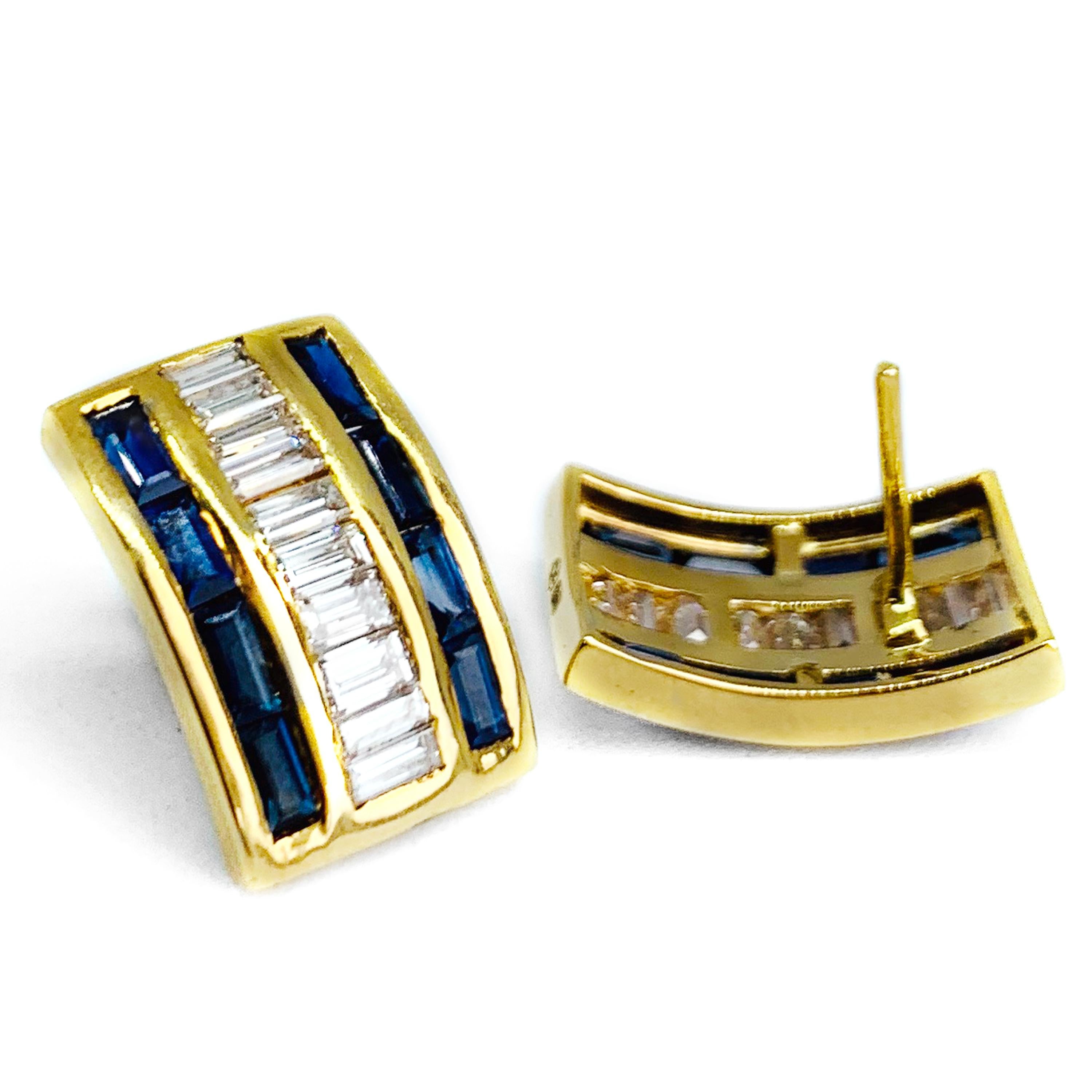 Taille baguette Boucles d'oreilles pendantes en or jaune avec diamant taille baguette et saphir  en vente
