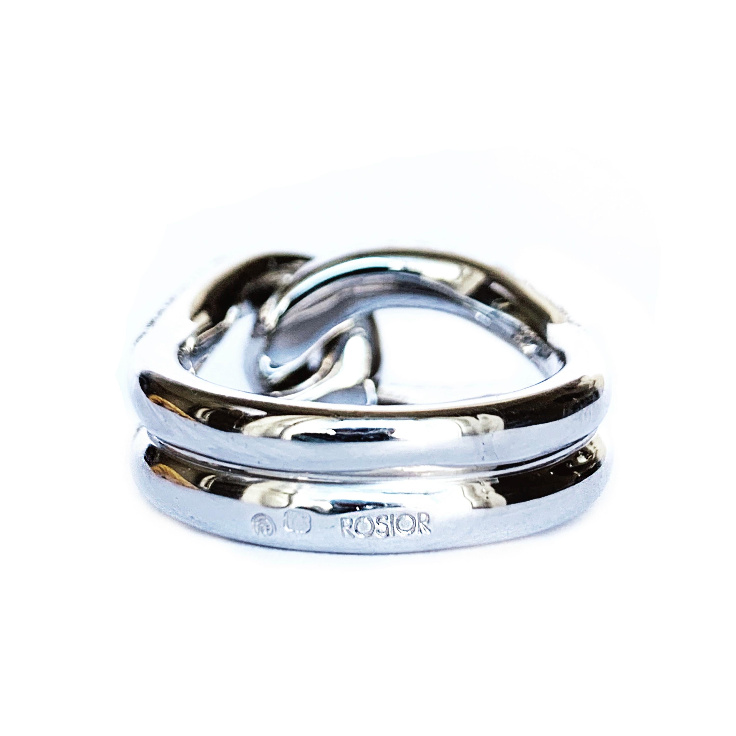 Contemporary Diamond Ring set in White Gold In New Condition For Sale In Porto, PT
