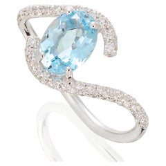 Contemporary Aquamarine and Diamond Solitaire Ring Set in White Gold