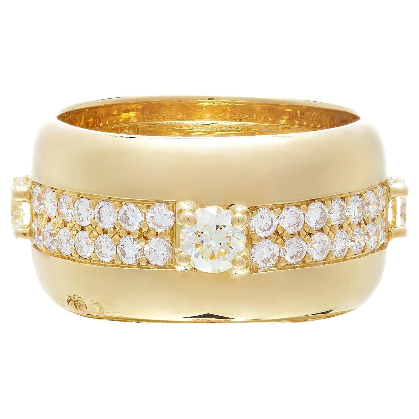Contemporary Diamond Cocktail Ring set in Yellow Gold For Sale