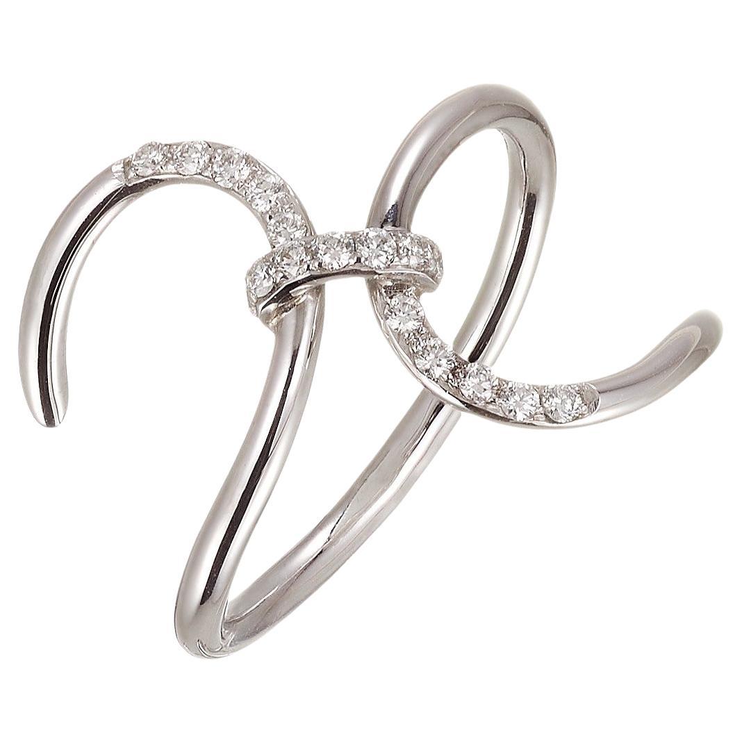 Contemporary Diamond Ring set in White Gold For Sale