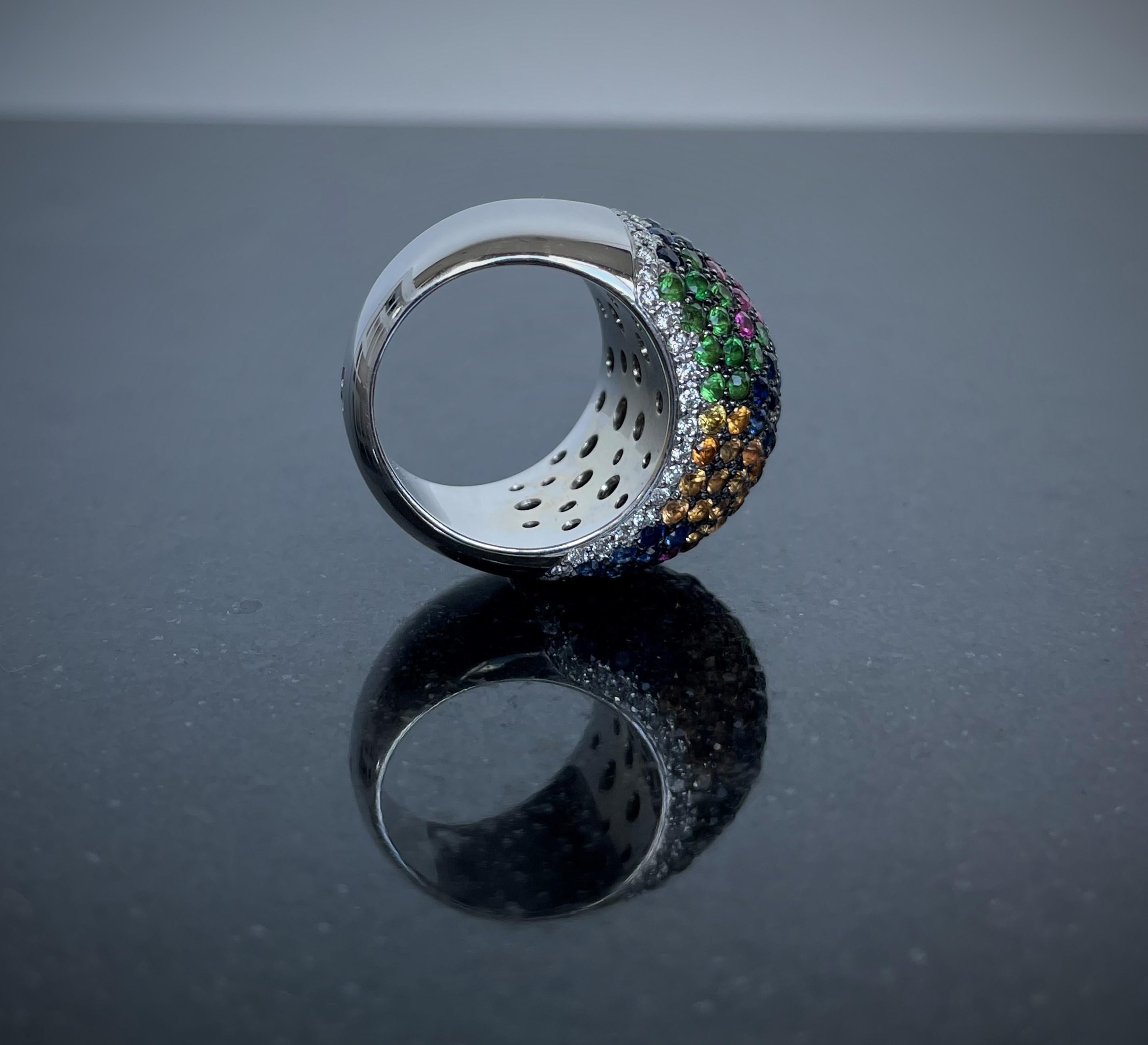 Rosior one-off Diamond, Sapphire and Tsavorite Cocktail Ring set in White Gold  In New Condition In Porto, PT