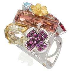 Contemporary Tourmaline Cocktail Ring Set in White and Yellow Gold