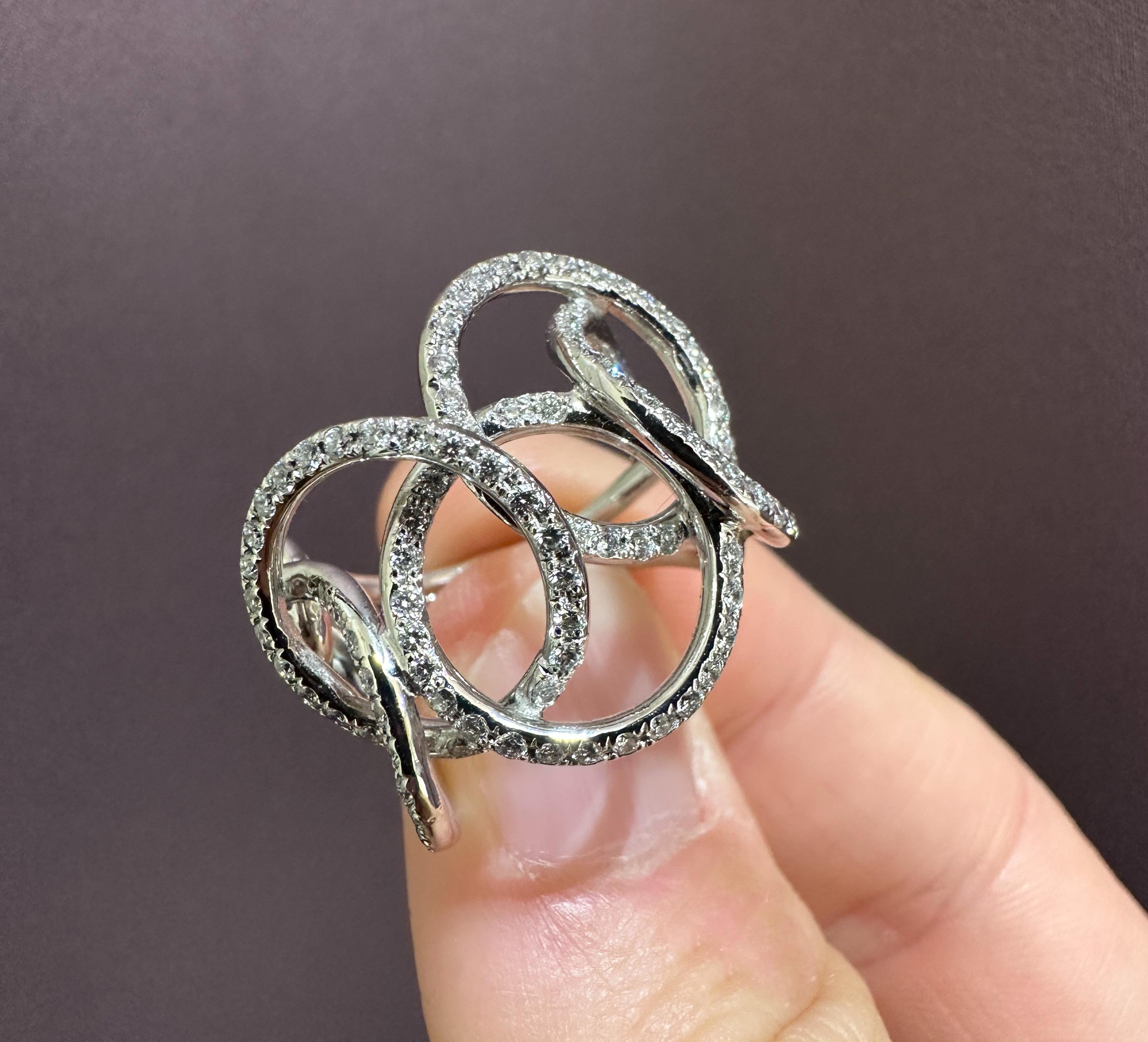 Diamant-Cocktailring aus Weißgold mit Diamanten (Zeitgenössisch) im Angebot
