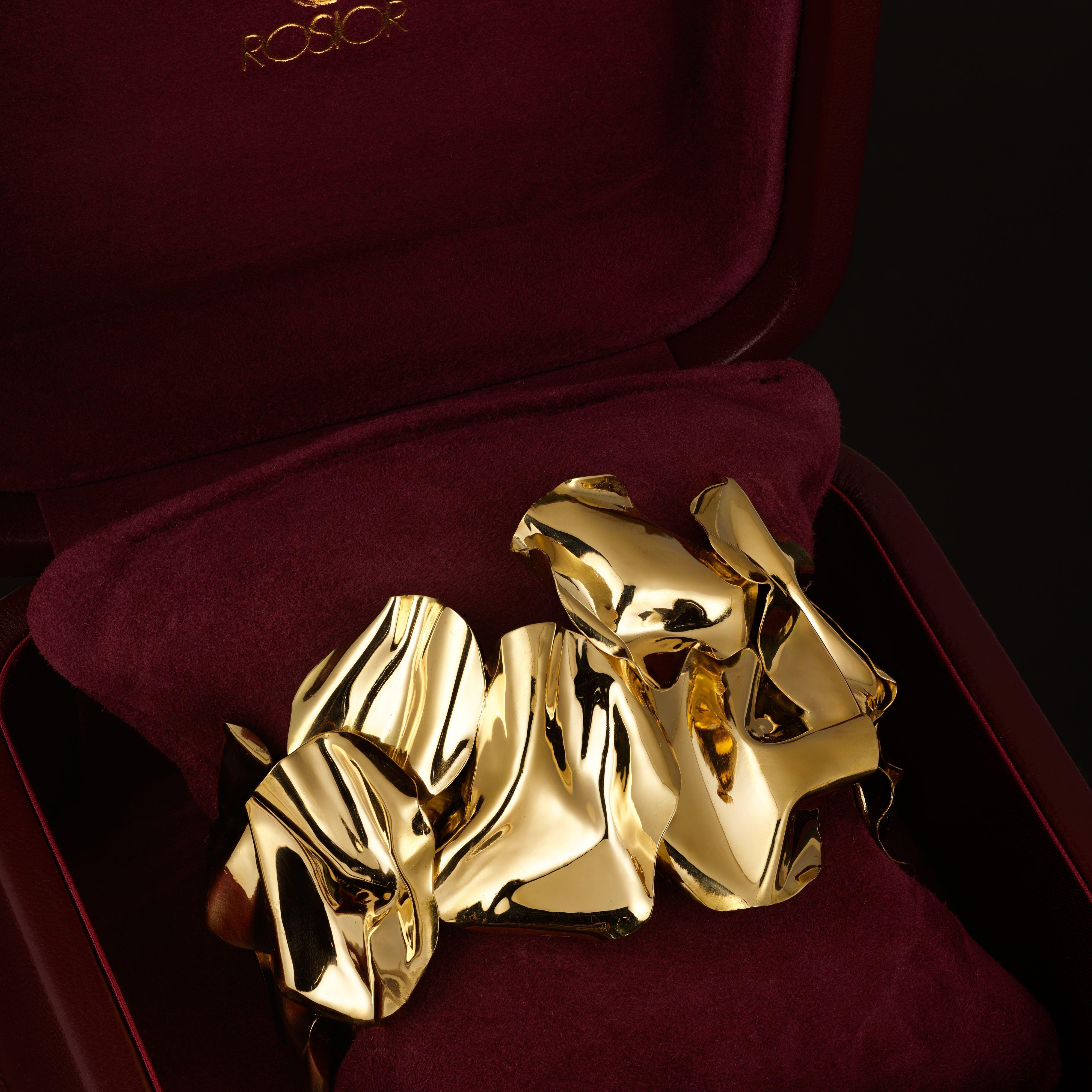 Contemporary Rosior One-of-a-kind Cuff Bracelet Hand Chiseled in Yellow Gold For Sale