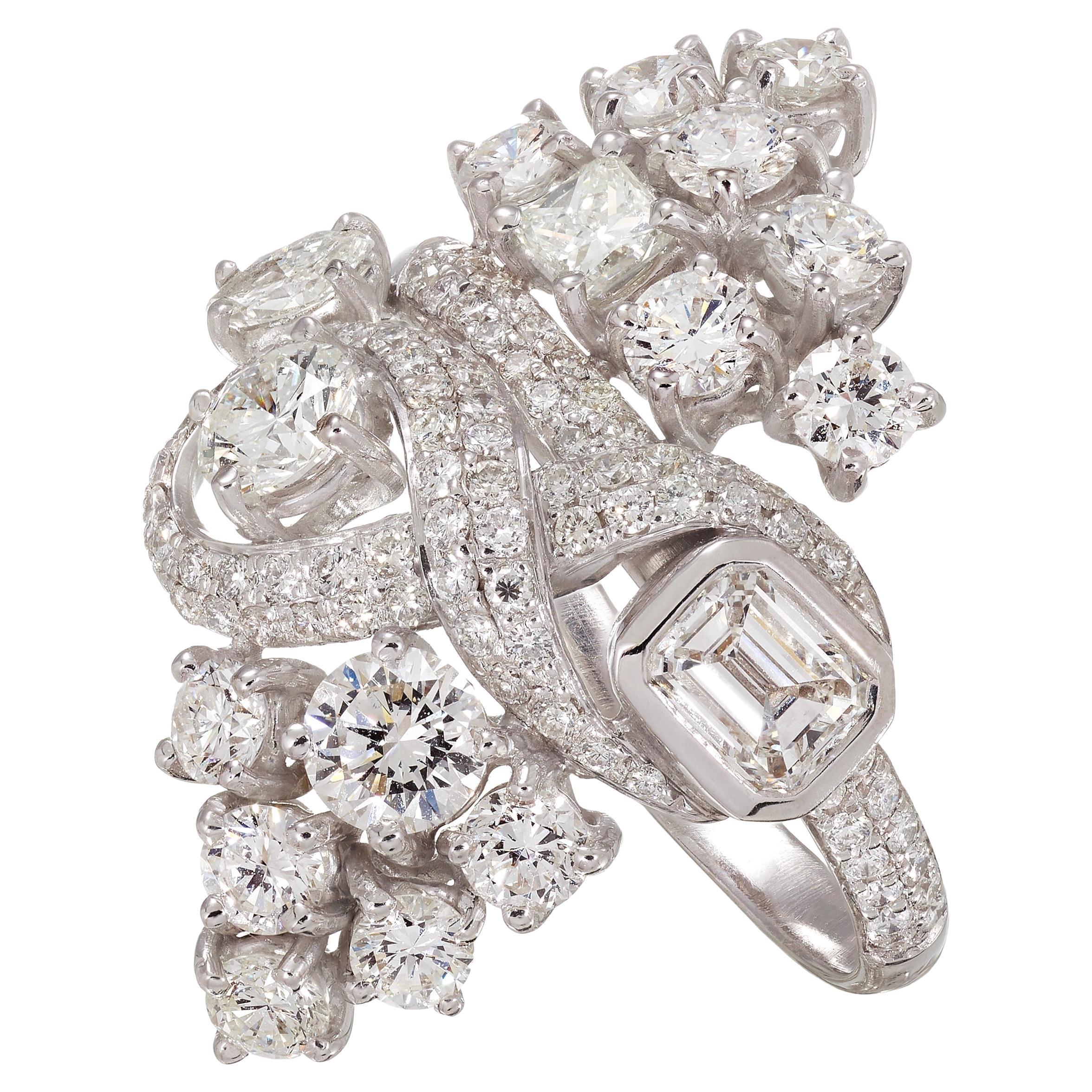 Rosior one-off Diamond Cocktail Ring set in Platinum and White Gold For Sale