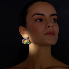 Boucles d'oreilles Rosior « Pital » uniques en or jaune, diamants, émeraudes et saphirs