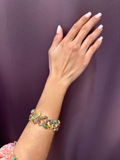 Bracelet contemporain unique en diamant, saphir, émeraude et rubis