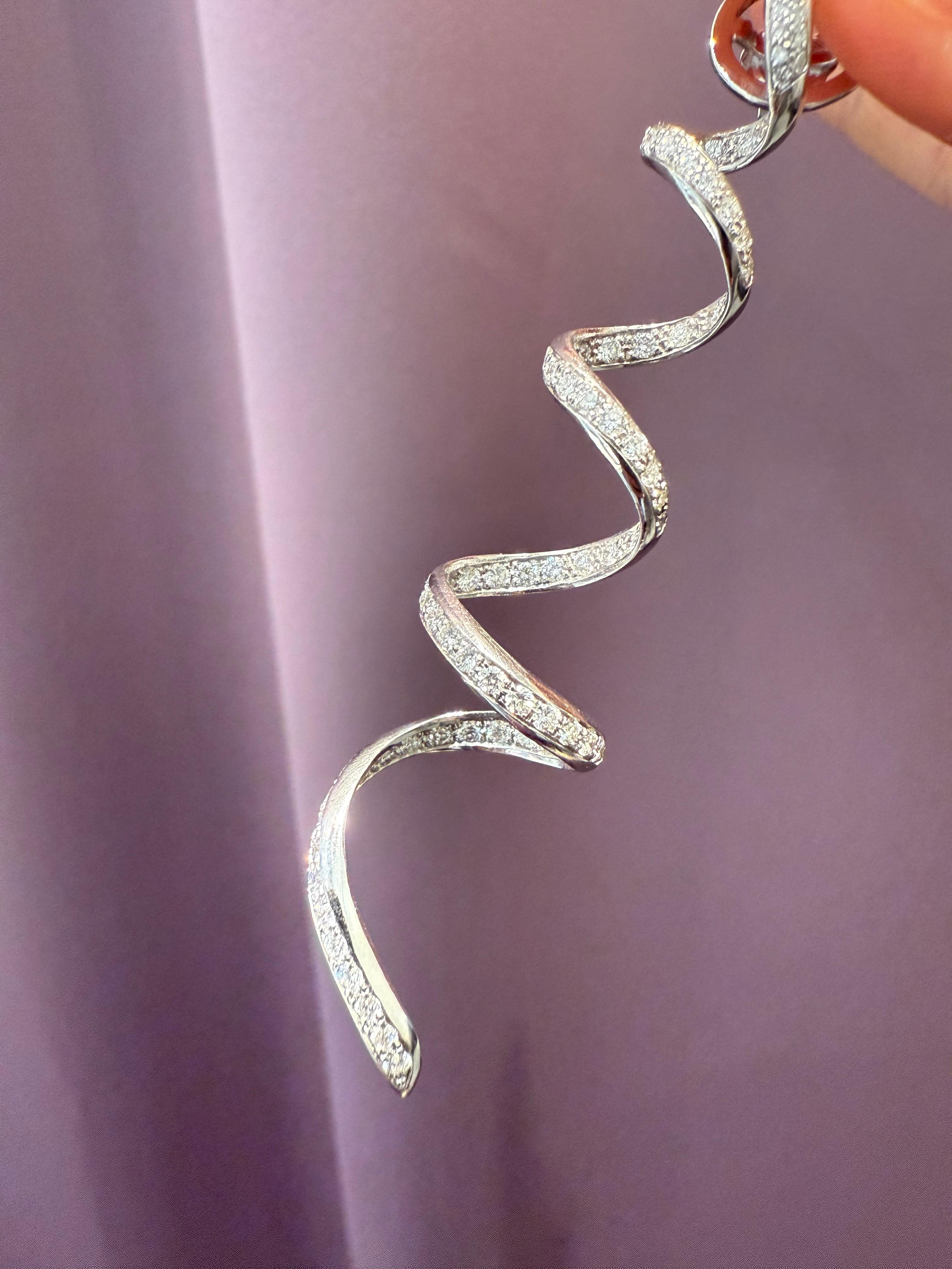 Rosior one-off Long Diamond Dangle Earrings set in White Gold In New Condition For Sale In Porto, PT