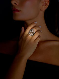 Rosior one-off White Gold Cocktail Ring set with Diamonds