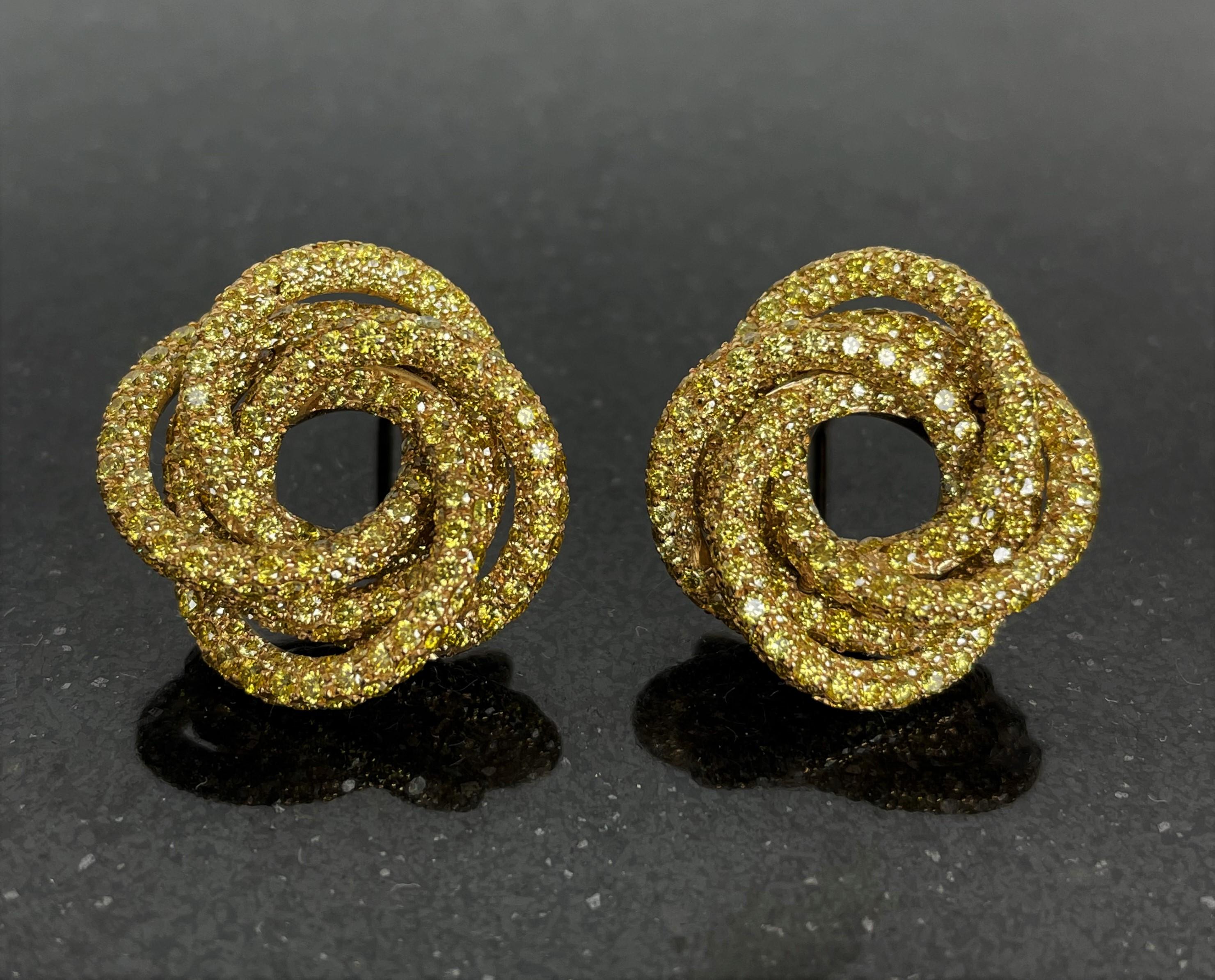 Rosior Yellow Diamond on Yellow Gold Contemporary Earrings 1