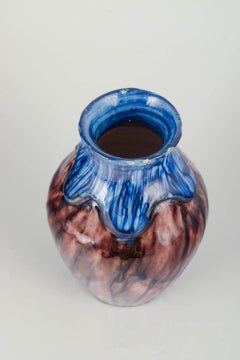 Roskilde Lervarefabrik. Vaso in ceramica con smalto marrone e blu. Anni '20-'30.