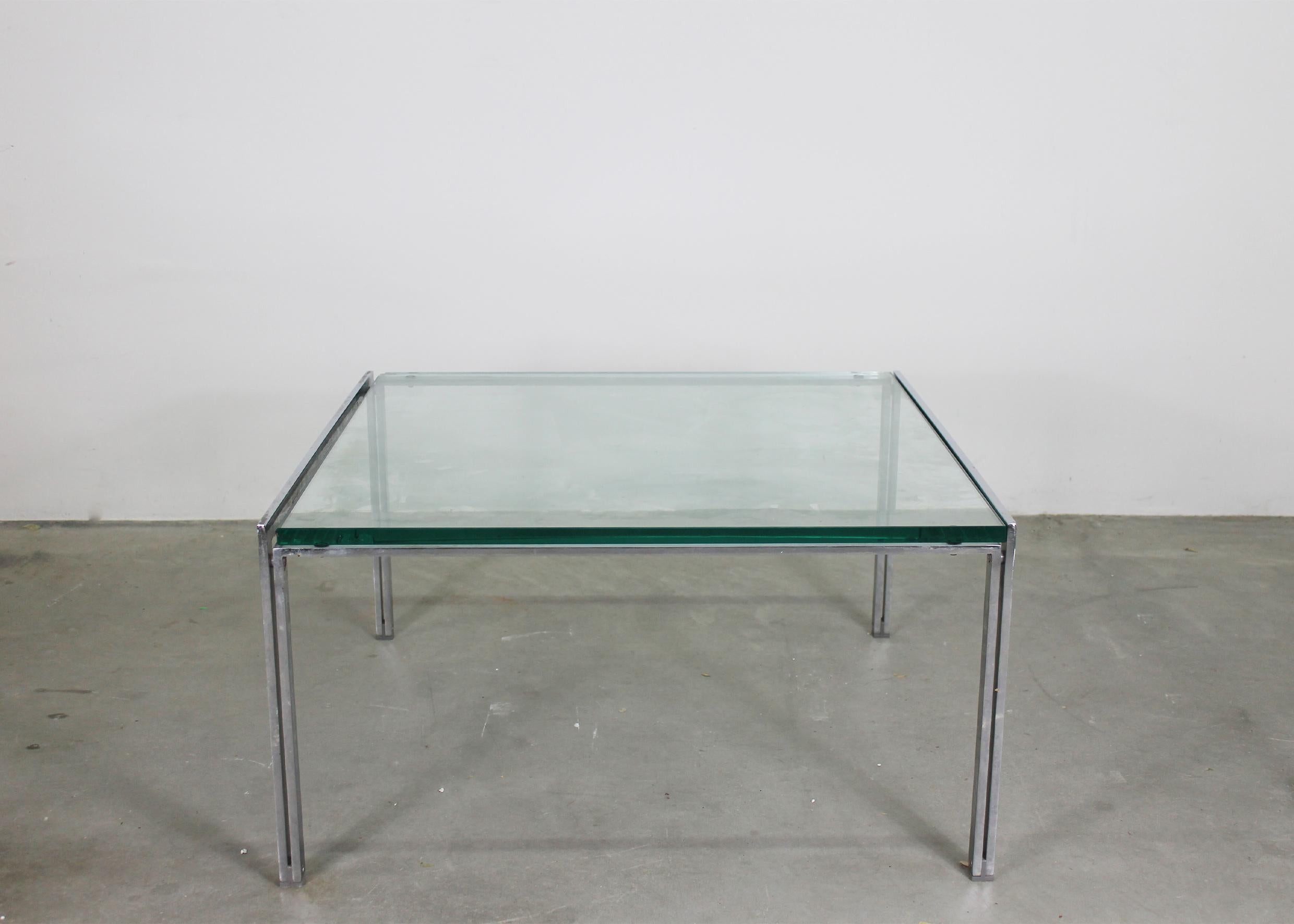 Luar (TLR.2) low table with frame in steel and table top in thick glass designed by Ross Littell in 1965 and produced by ICF in the 1970s.

The Luar collection designed by Littell, is a collection that originally includes both low tables and