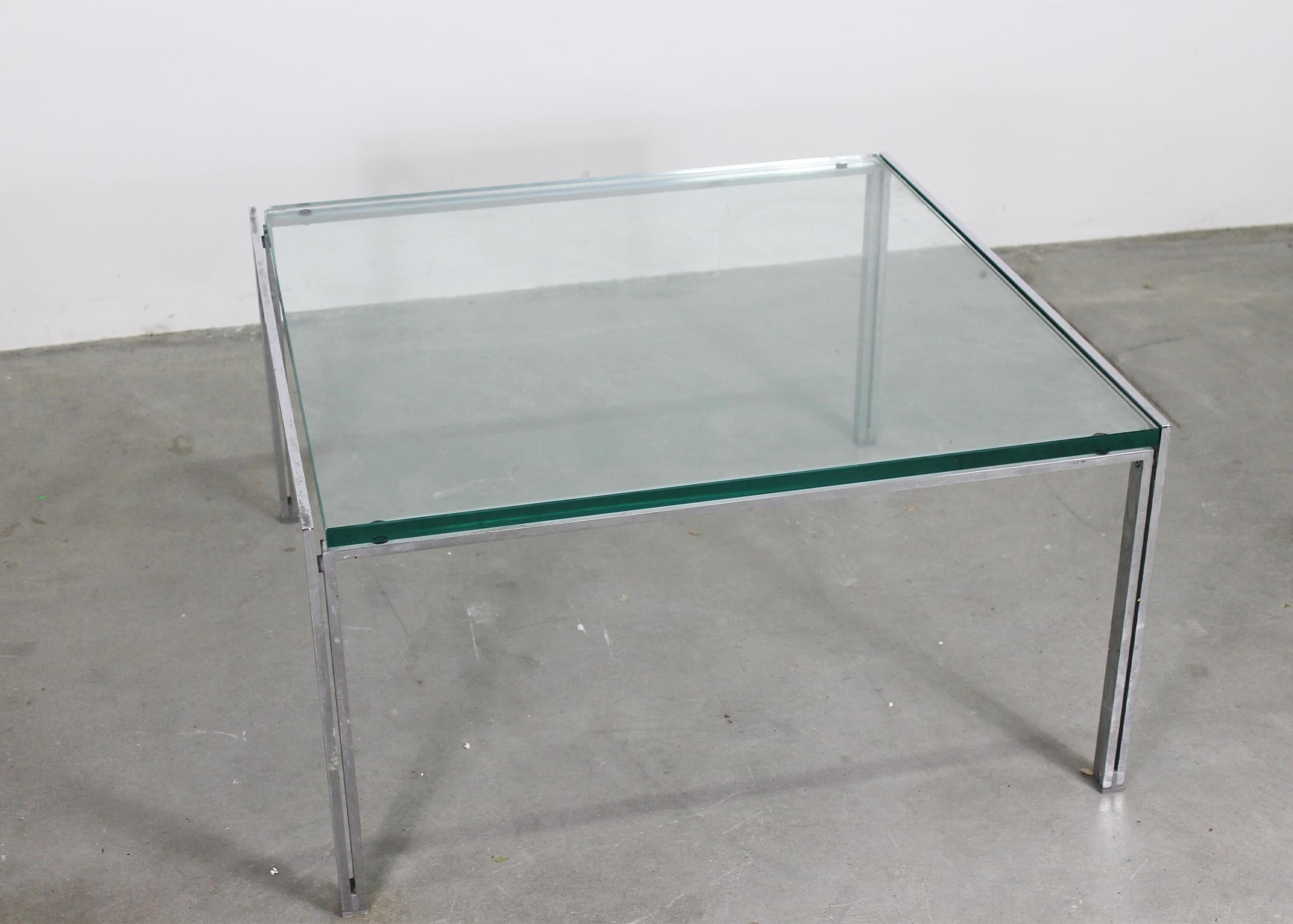 Mesa baja Ross Littell Luar de acero y cristal por IFC Años 70
