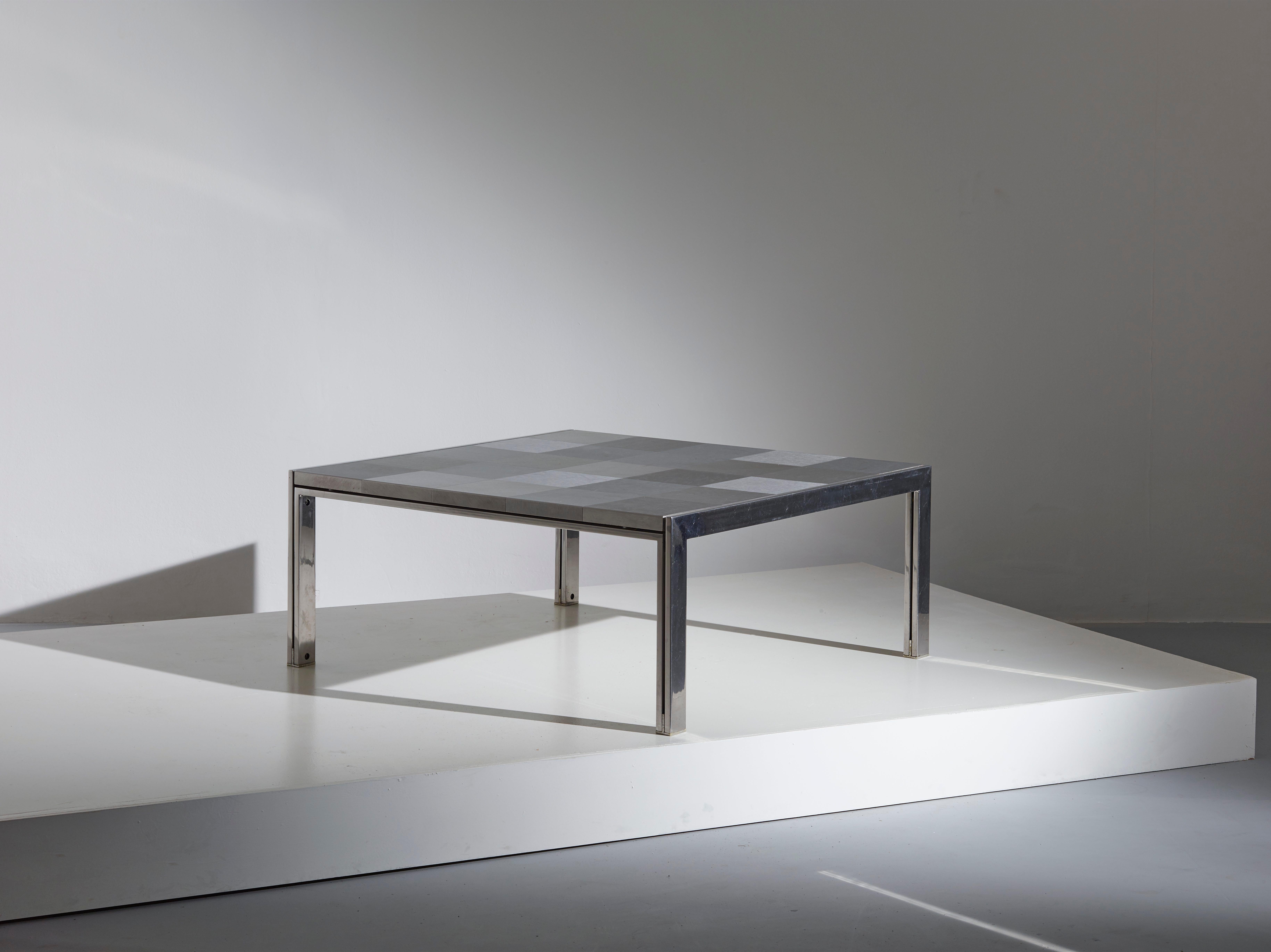 A minimalistic square Luar coffee table designed by Ross Littel for ICF-De Padova (Italy). This side table is made of steel, wood and aluminium and stands out for its essential style.

Dimensions: 99 x 99 x 42.5 cm [DxWxH]

Condition: Very good