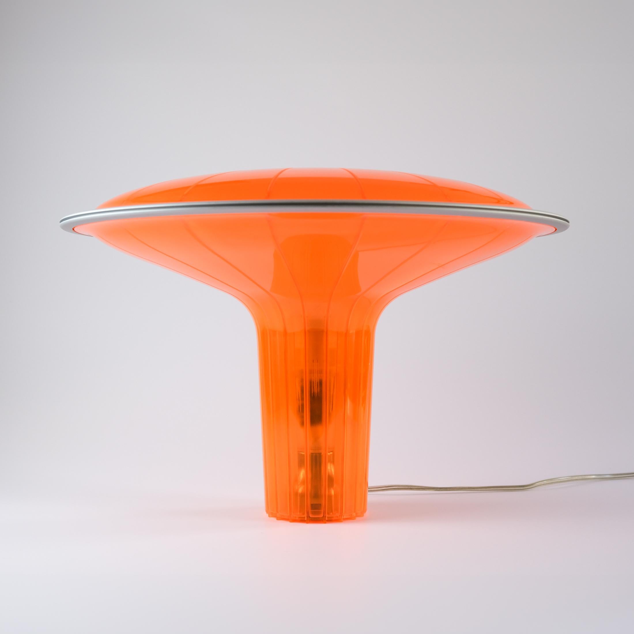 Fine XX secolo Ross Lovegrove D36 “Agaricon” Table Lamp for Luceplan, Italy 1999 in vendita