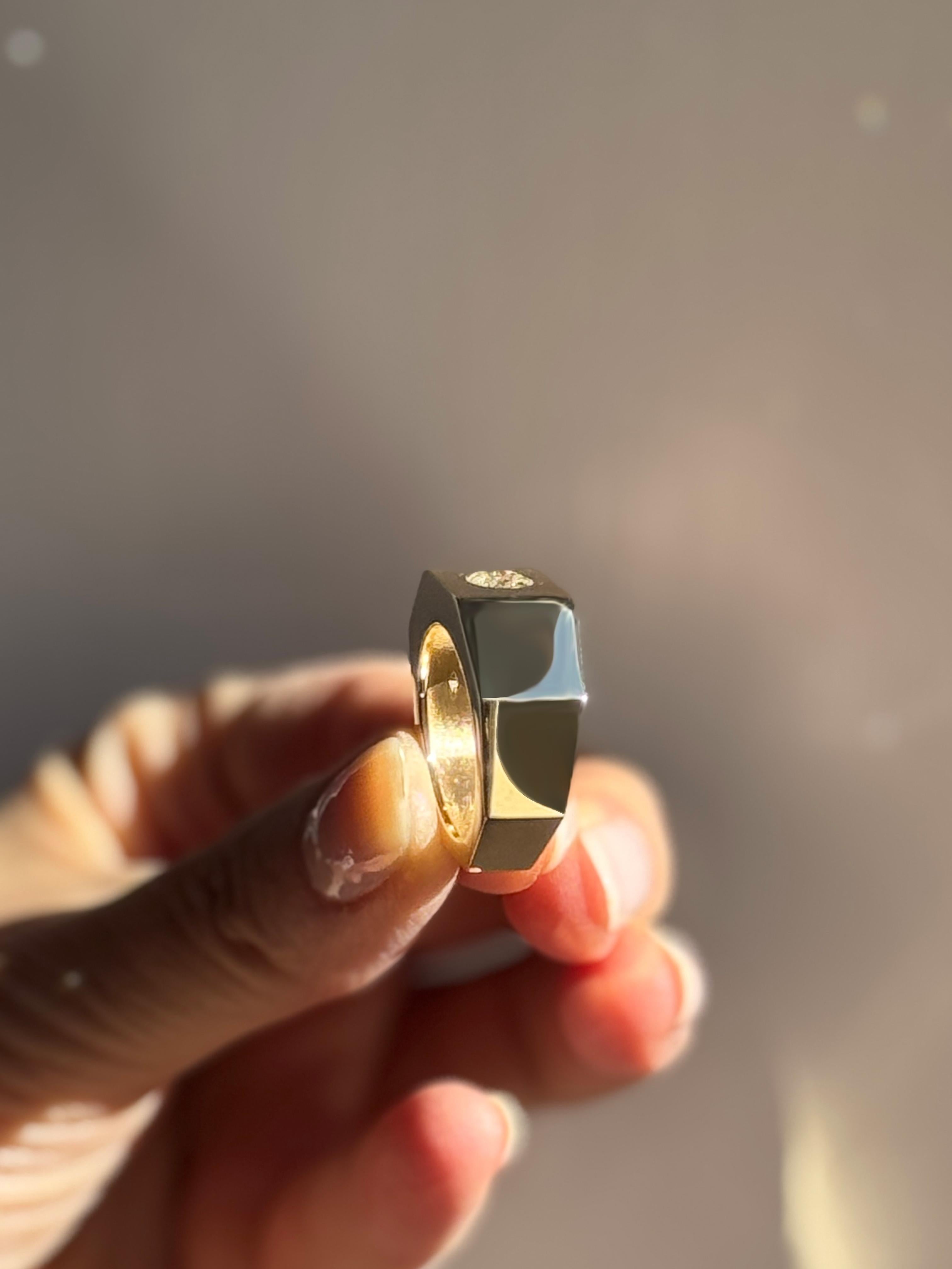 Bague polonaise en or jaune 18K avec diamant blanc 0,30 carats Rossella Ugolini en vente 4