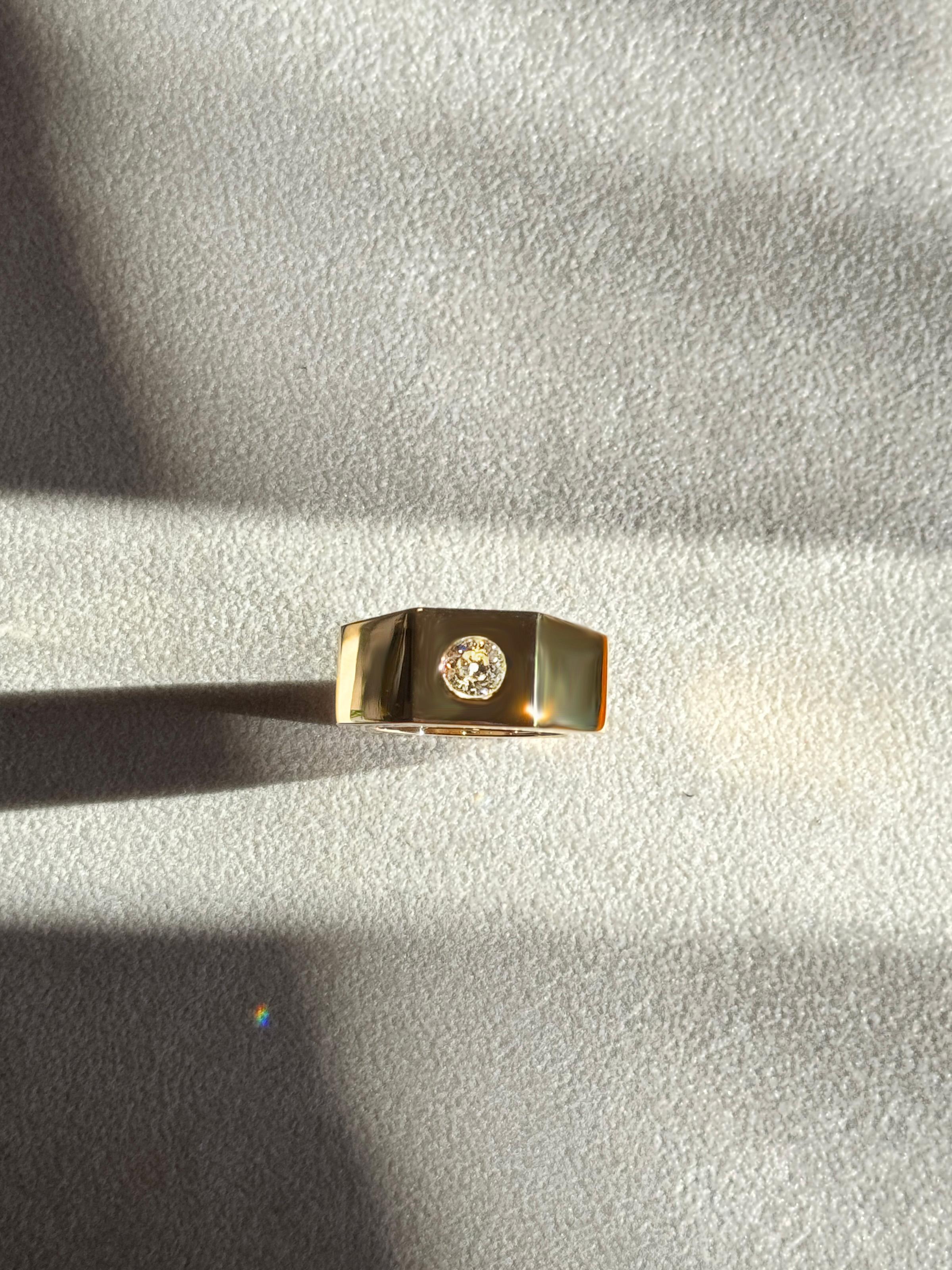 Taille brillant Bague polonaise en or jaune 18K avec diamant blanc 0,30 carats Rossella Ugolini en vente