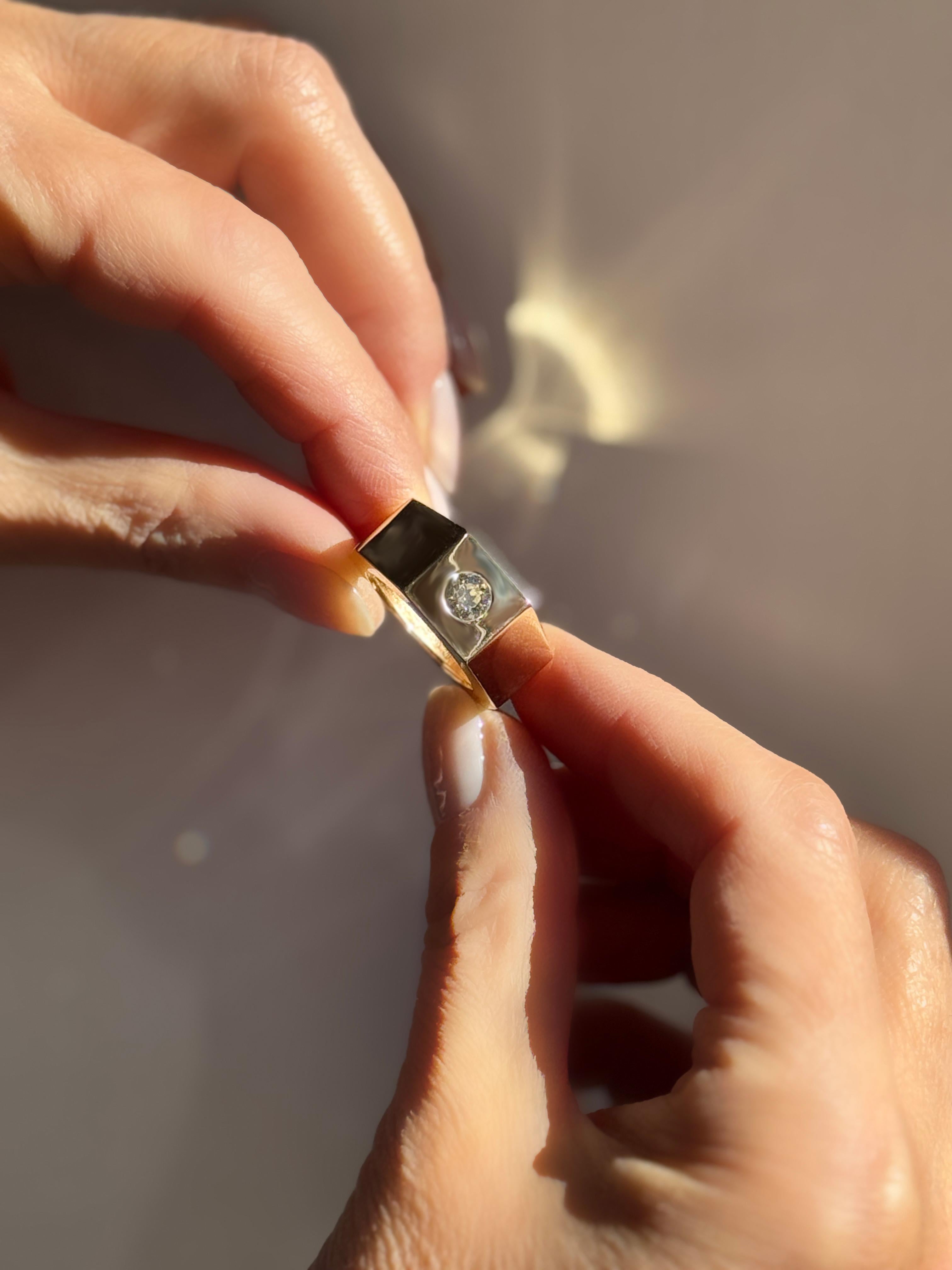 Bague polonaise en or jaune 18K avec diamant blanc 0,30 carats Rossella Ugolini en vente 1