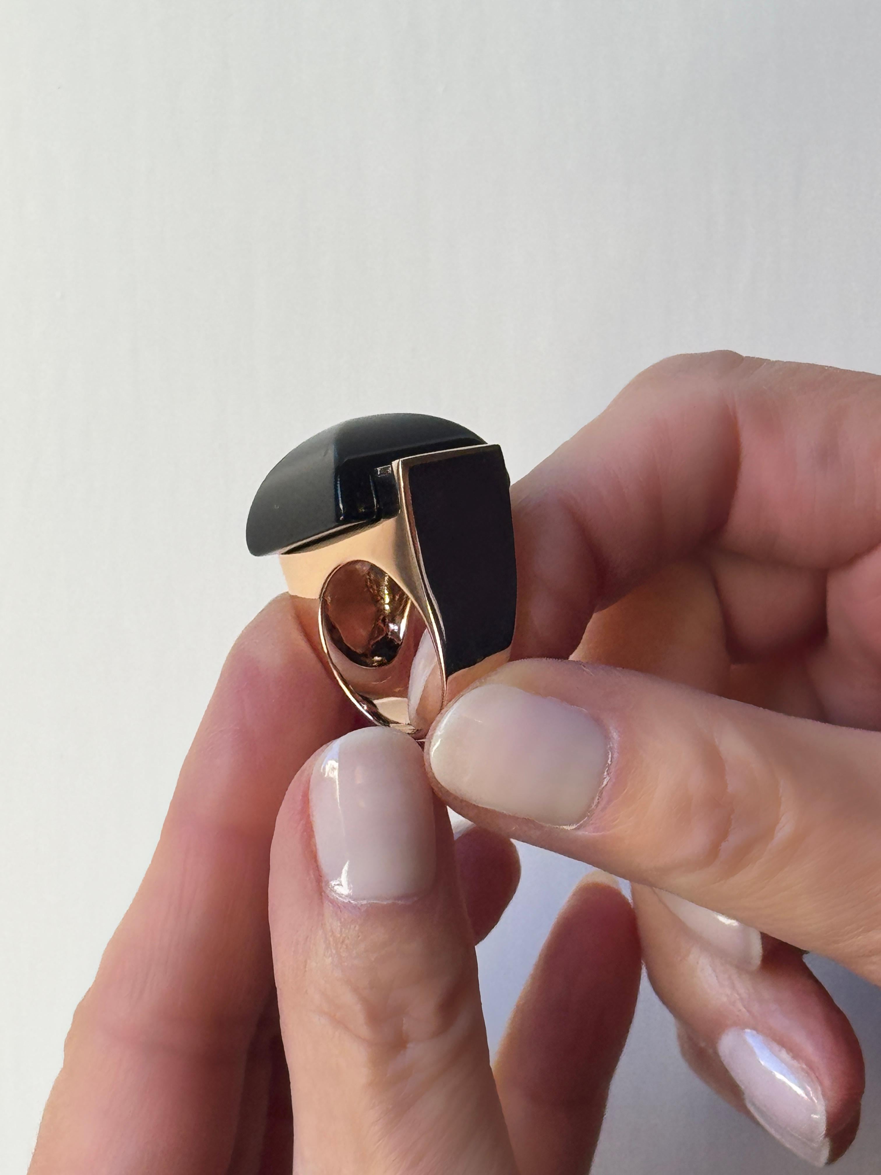 Rossella Ugolini - Anello da cocktail in oro 18 carati 0,30 carati con diamanti canari e onice - in grassetto in vendita 5