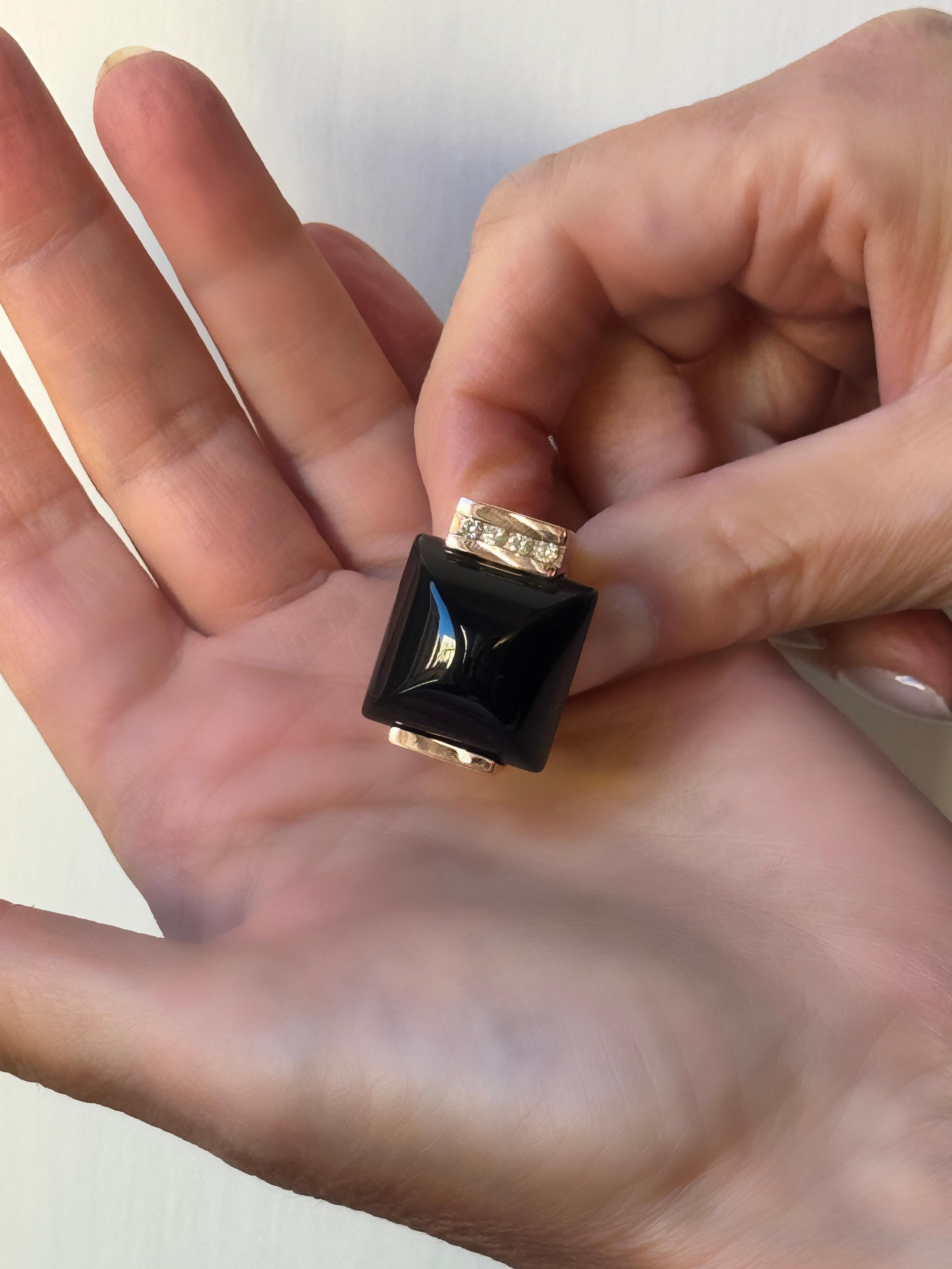 Rossella Ugolini - Anello da cocktail in oro 18 carati 0,30 carati con diamanti canari e onice - in grassetto in vendita 8