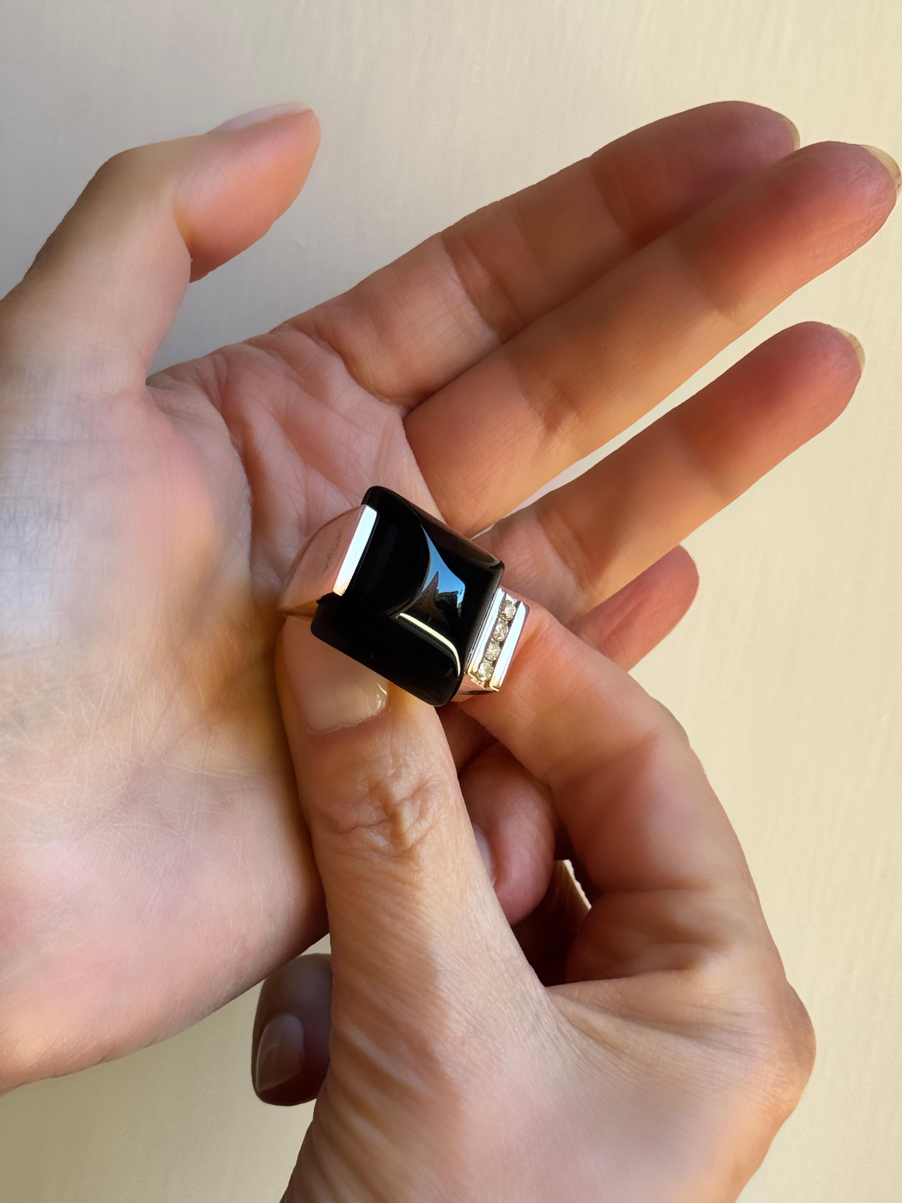 Rossella Ugolini - Anello da cocktail in oro 18 carati 0,30 carati con diamanti canari e onice - in grassetto in vendita 11