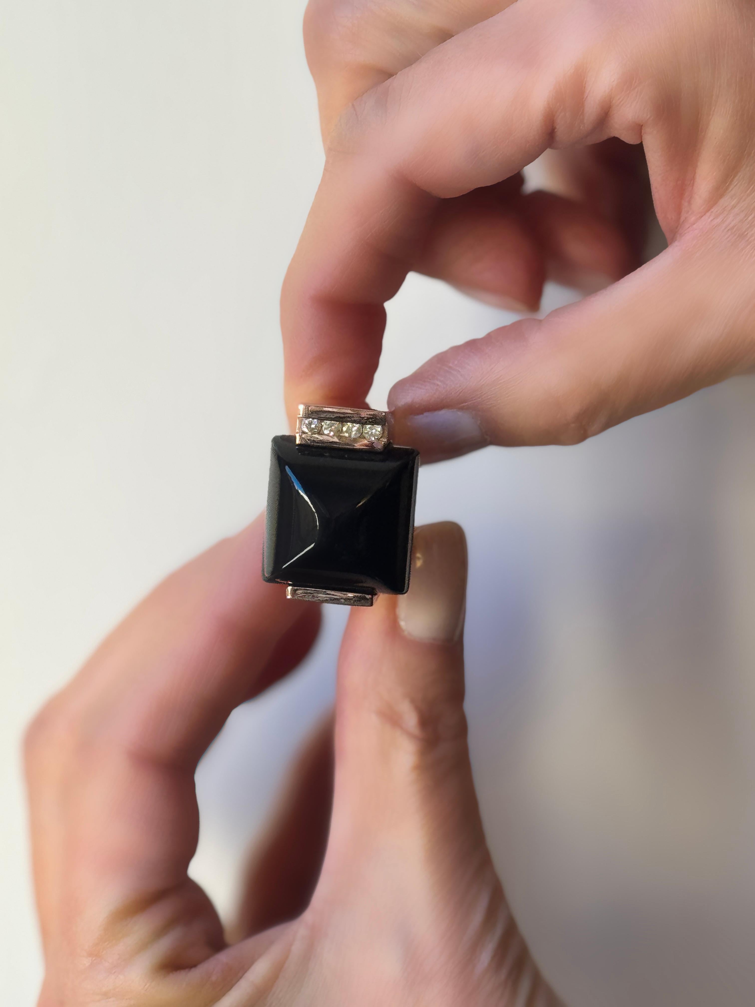 Rossella Ugolini - Anello da cocktail in oro 18 carati 0,30 carati con diamanti canari e onice - in grassetto In condizioni Nuovo in vendita a Rome, IT