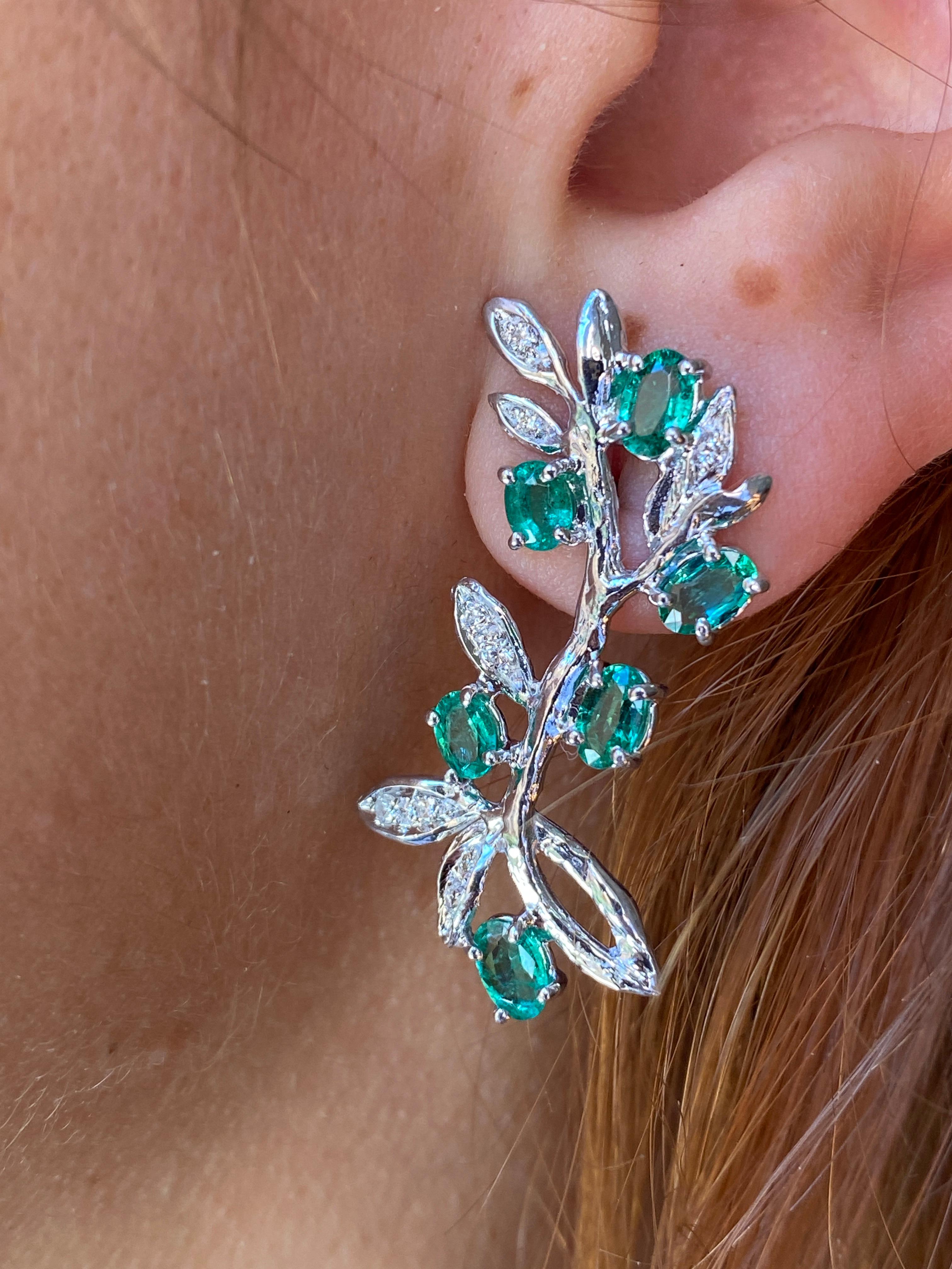 Artisan Rossella Ugolini 18K Gold 2 ct. Oval Emerald White Diamonds Olive Stud Earrings For Sale