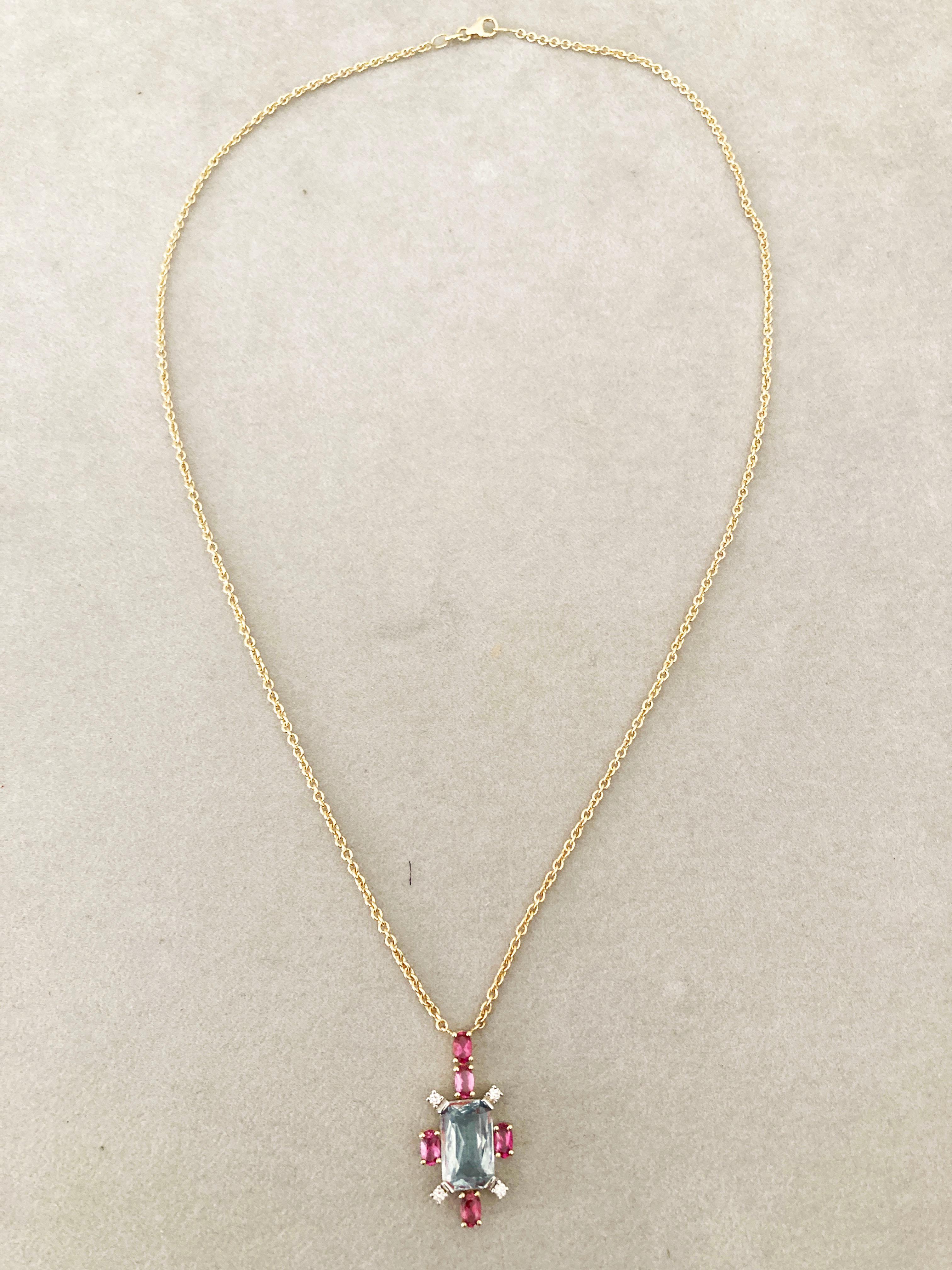 Rossella Ugolini 18K Gold Aquamarine Diamonds Flower shape Pendant Necklace For Sale 3