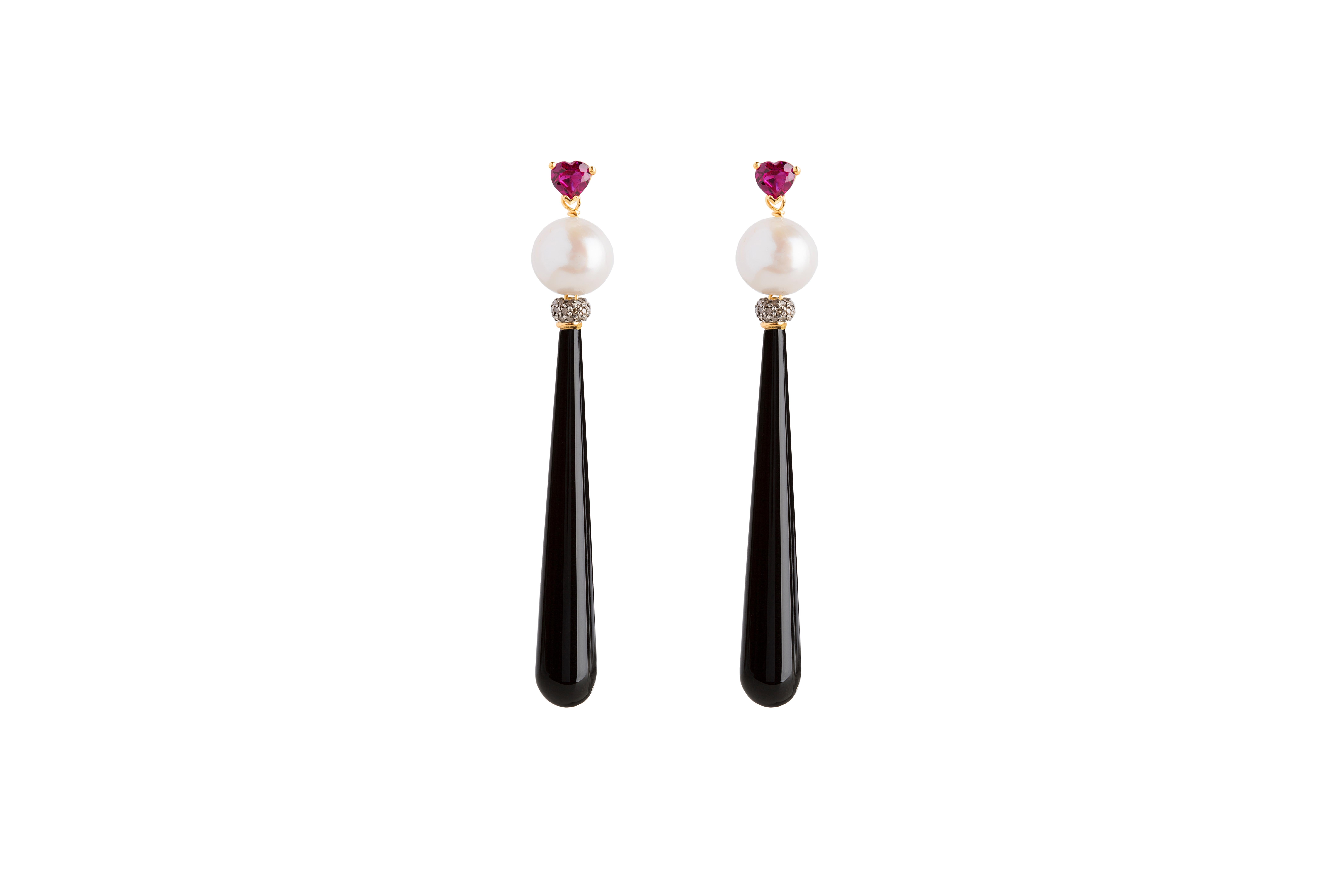 Rossella Ugolini 18K Gold Deco Style Earrings Heart-Shaped Ruby Diamonds Onyx  In New Condition For Sale In Rome, IT