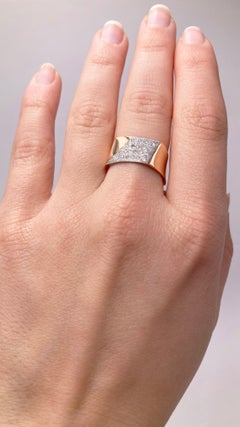 Rossella Ugolini 18K Gold Diamonds Band Cigar Man Ring