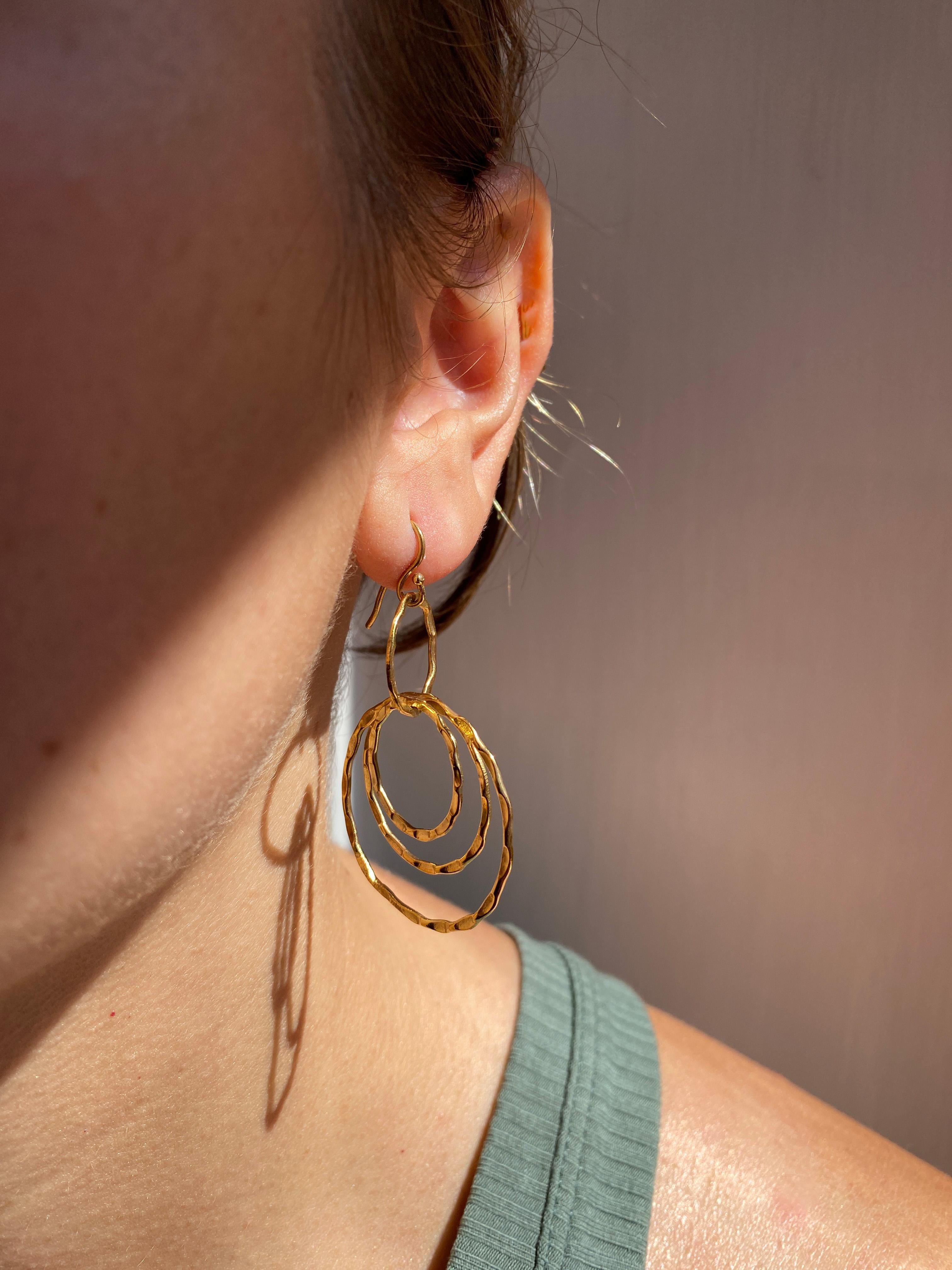 Rossella Ugolini 18K Gold Hoops Dangle Handcrafted Hammered Earrings For Sale 3