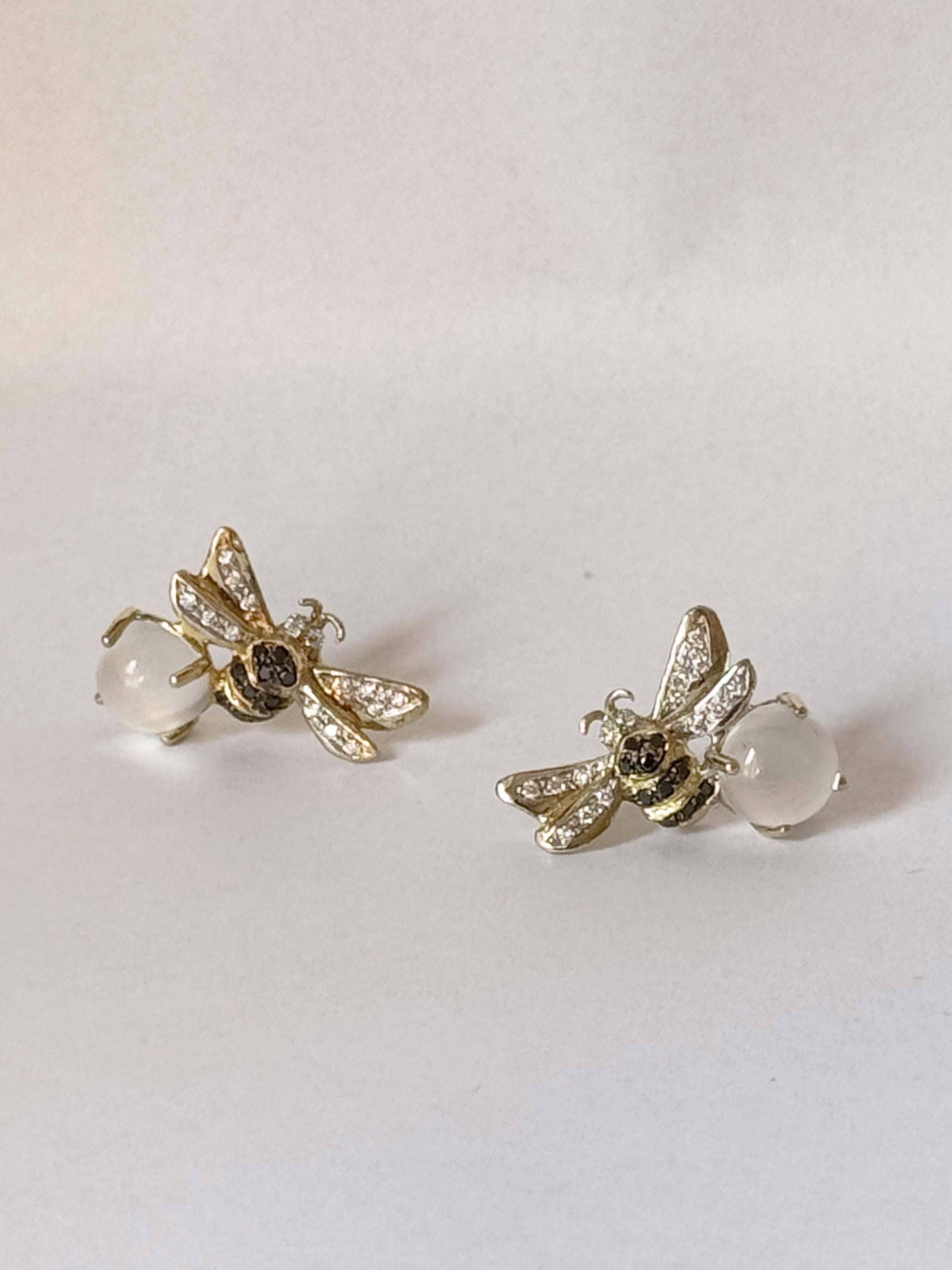 Rossella Ugolini 18K Gold Moonstone White Diamonds Stud Clip On Earrings For Sale 1