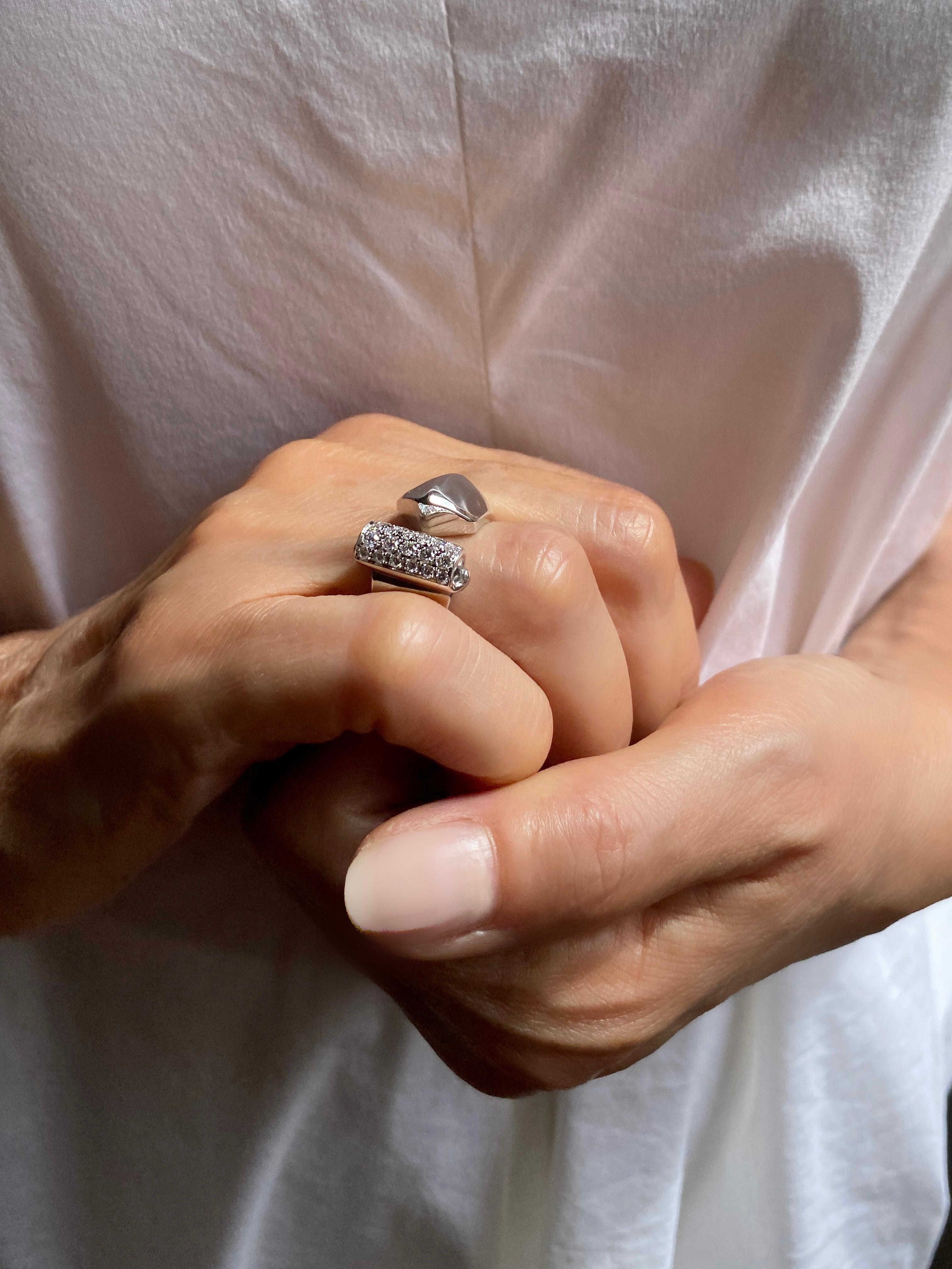 Art Deco Rossella Ugolini 18k White Gold  0.50 Carats White Diamonds Cocktail Ring For Sale
