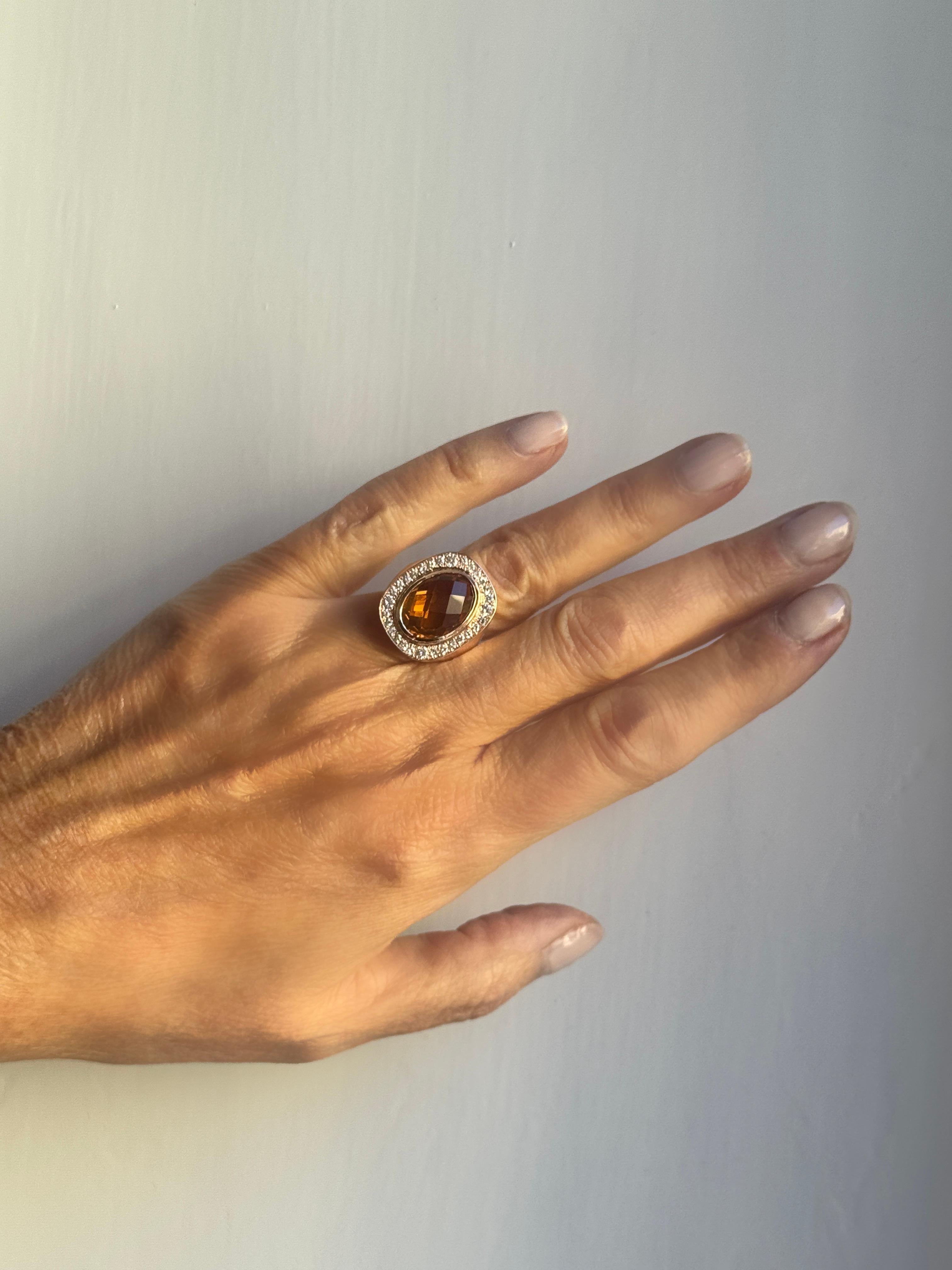 Rossella Ugolini Bague cocktail en or jaune 18 carats 0,45 carat de diamants blancs Citrine en vente 4