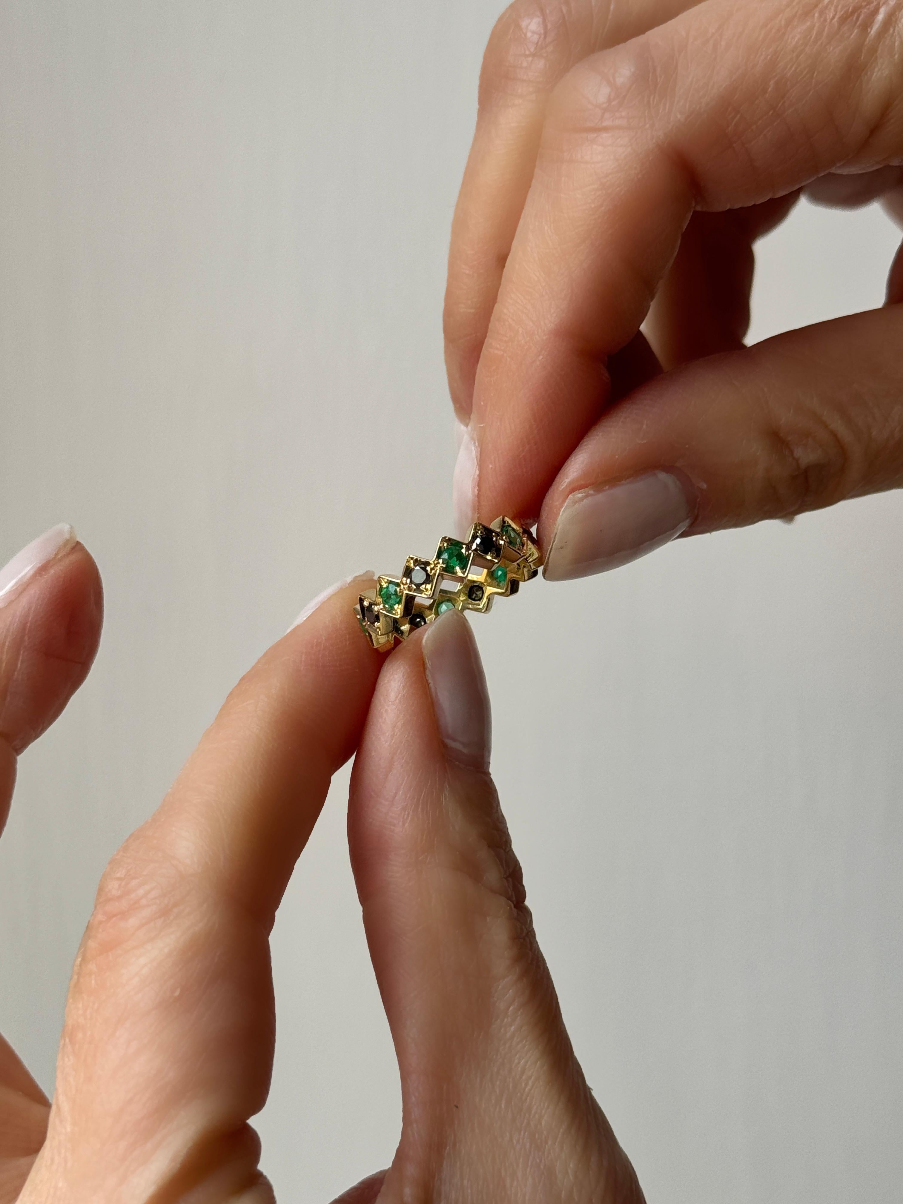 Women's Rossella Ugolini 18k Yellow Gold 0.55 Carat Emeralds Black Diamonds Band Ring For Sale