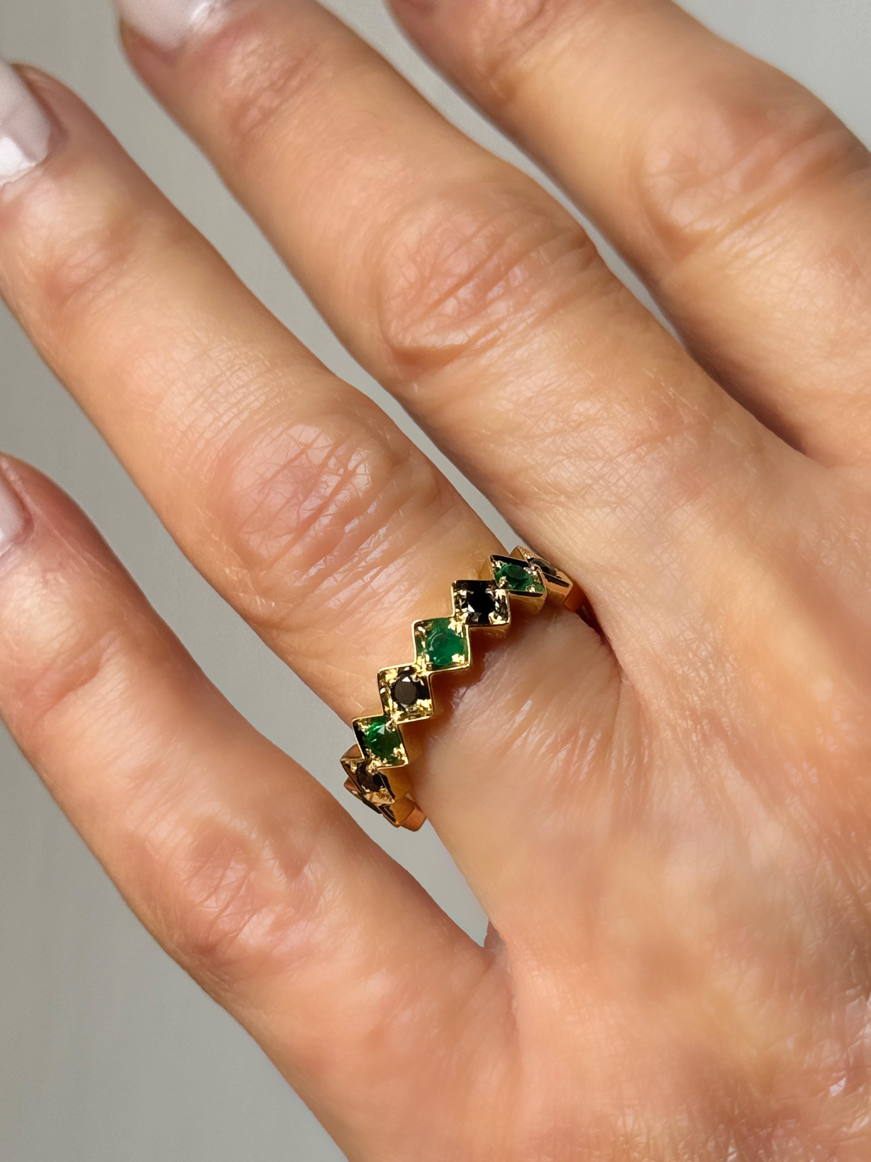 Rossella Ugolini 18k Yellow Gold 0.55 Carat Emeralds Black Diamonds Band Ring For Sale 1