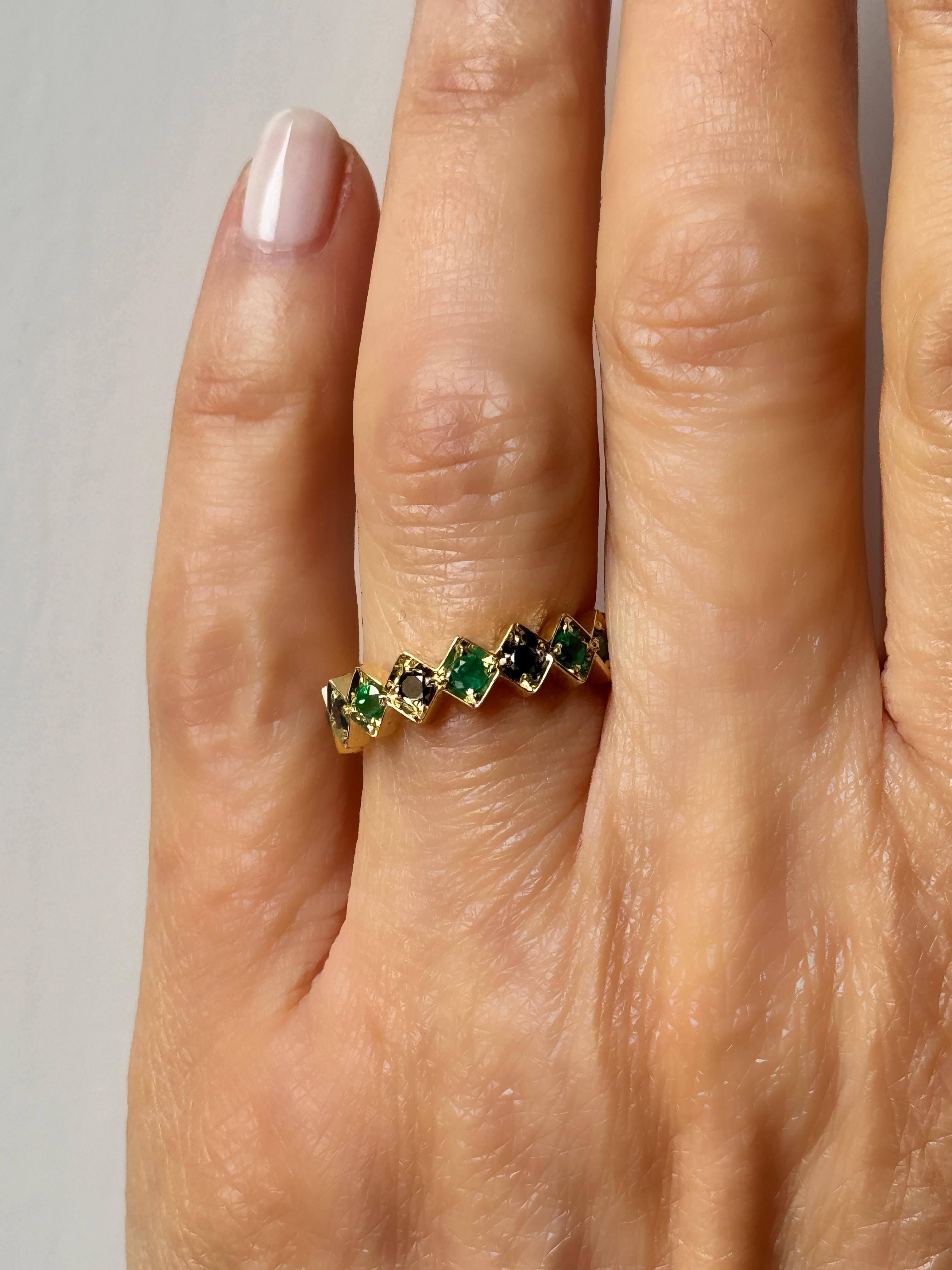 Art Deco Rossella Ugolini 18k Yellow Gold 1 Carat Emeralds 1.20 C Black Diamonds Man Ring For Sale