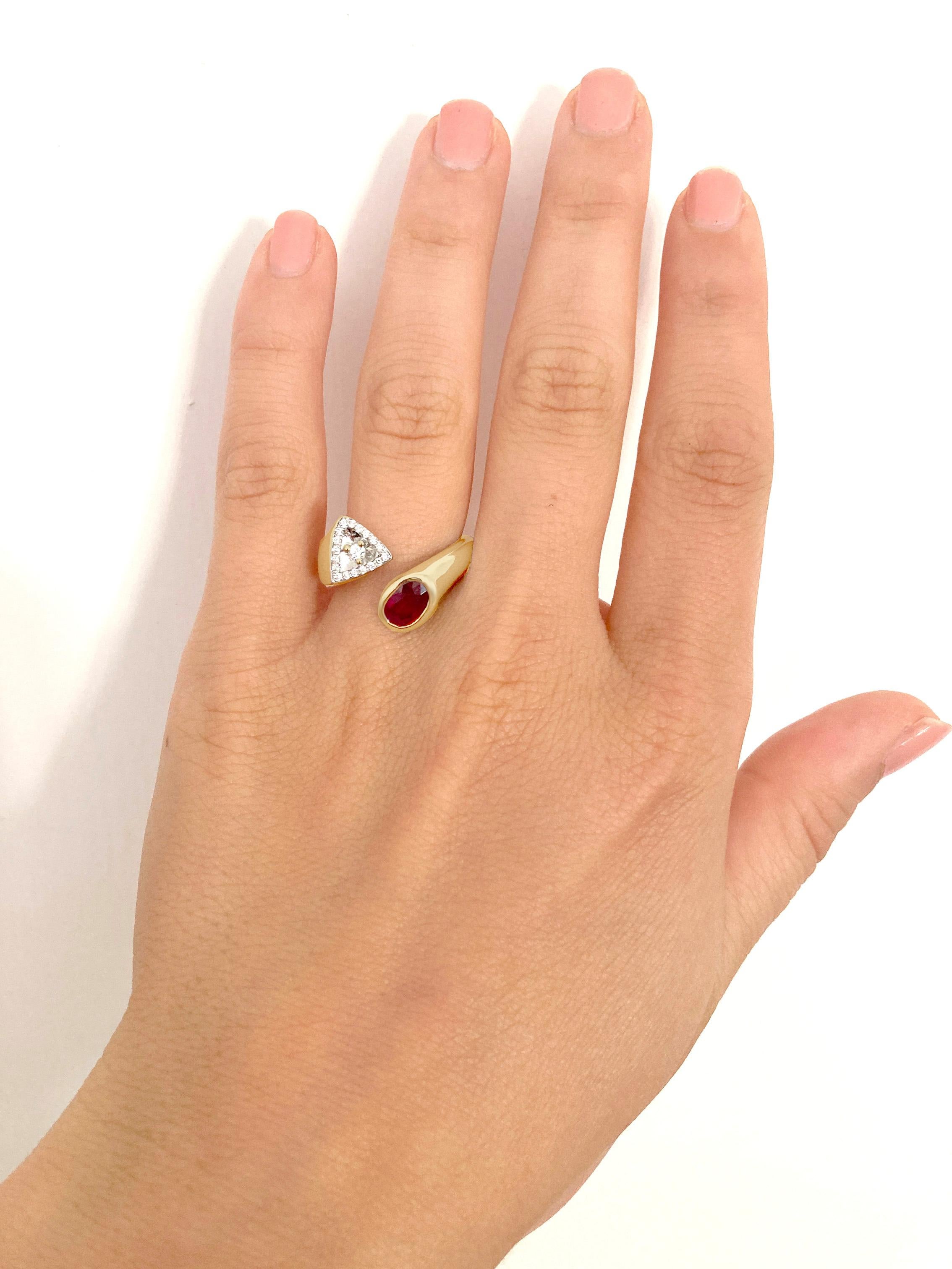 For Sale:  Rossella Ugolini 18K Yellow Gold 1 Carats Ruby 1 Carat White Diamonds Love Ring 2