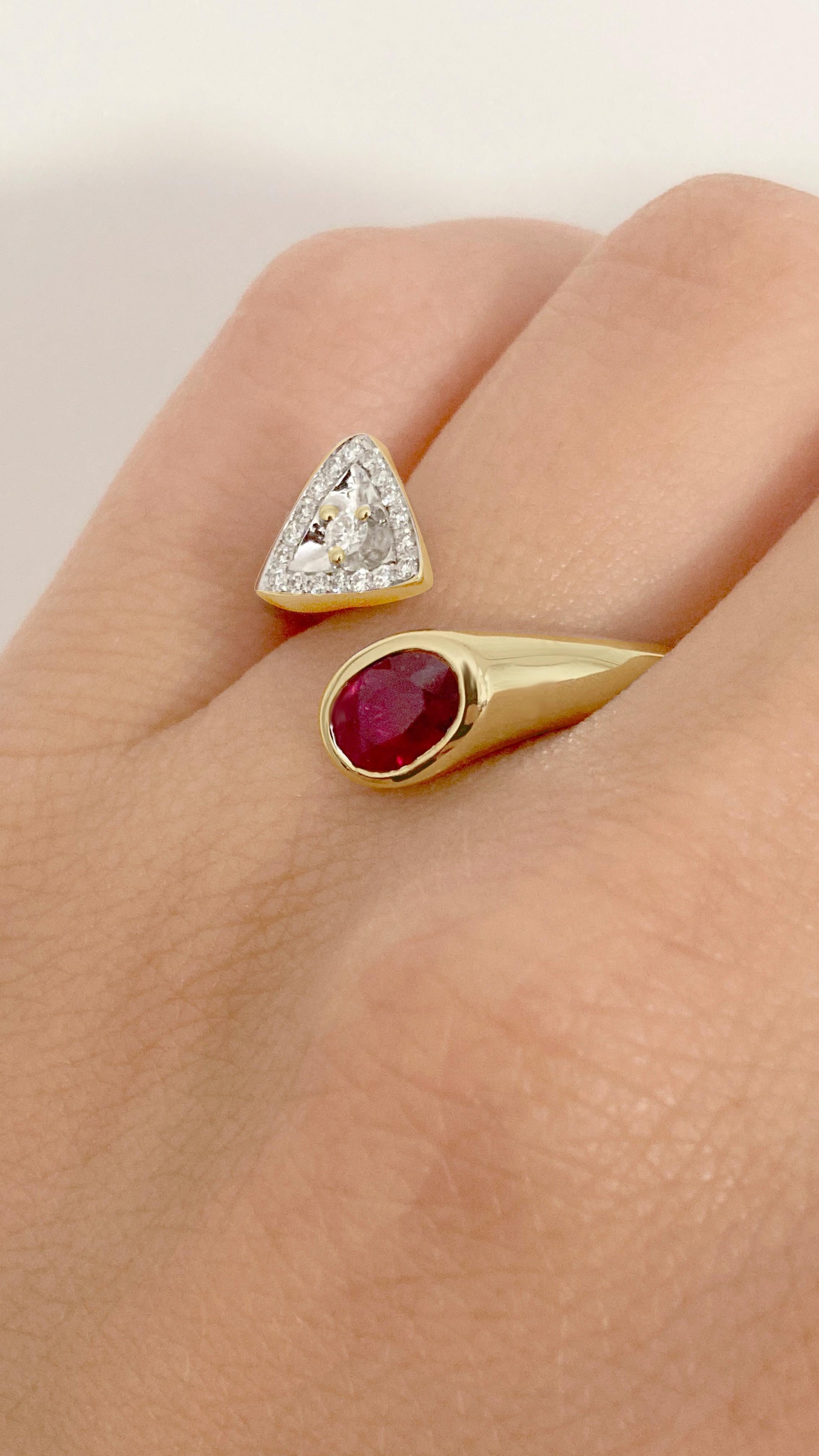 For Sale:  Rossella Ugolini 18K Yellow Gold 1 Carats Ruby 1 Carat White Diamonds Love Ring 7