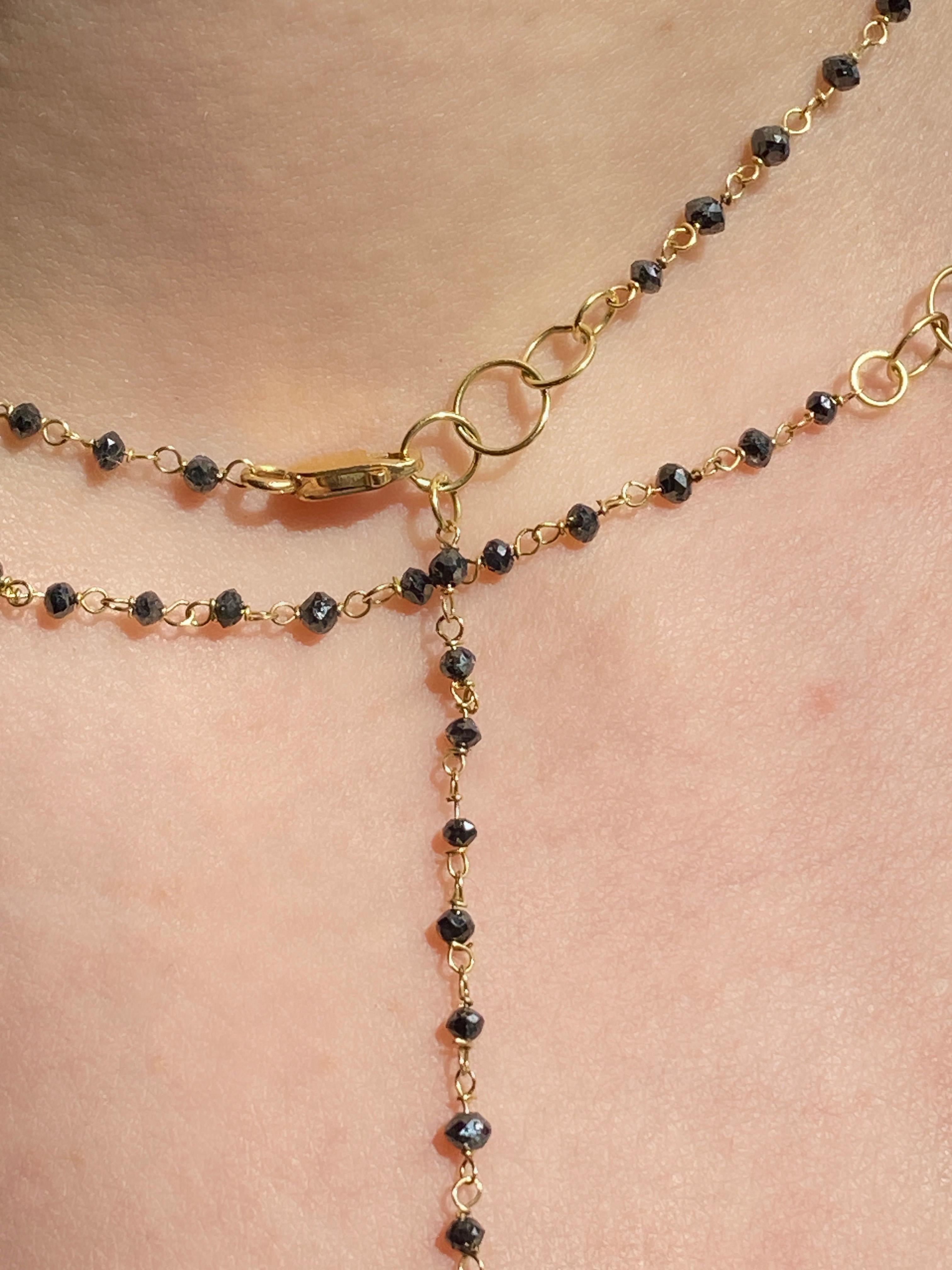 Rossella Ugolini Halskette im Lariat-Stil, 18 Karat Gelbgold 14,3 Karat schwarze Diamanten (Perle) im Angebot