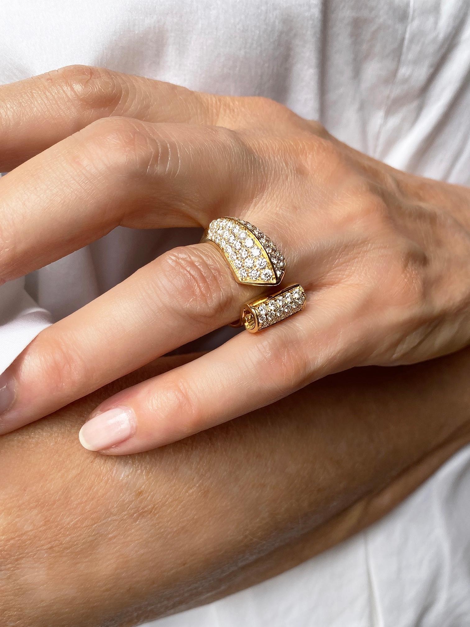 Rossella Ugolini 18k Yellow Gold 1.70 Carats White Diamonds Unique Ring For Sale 4