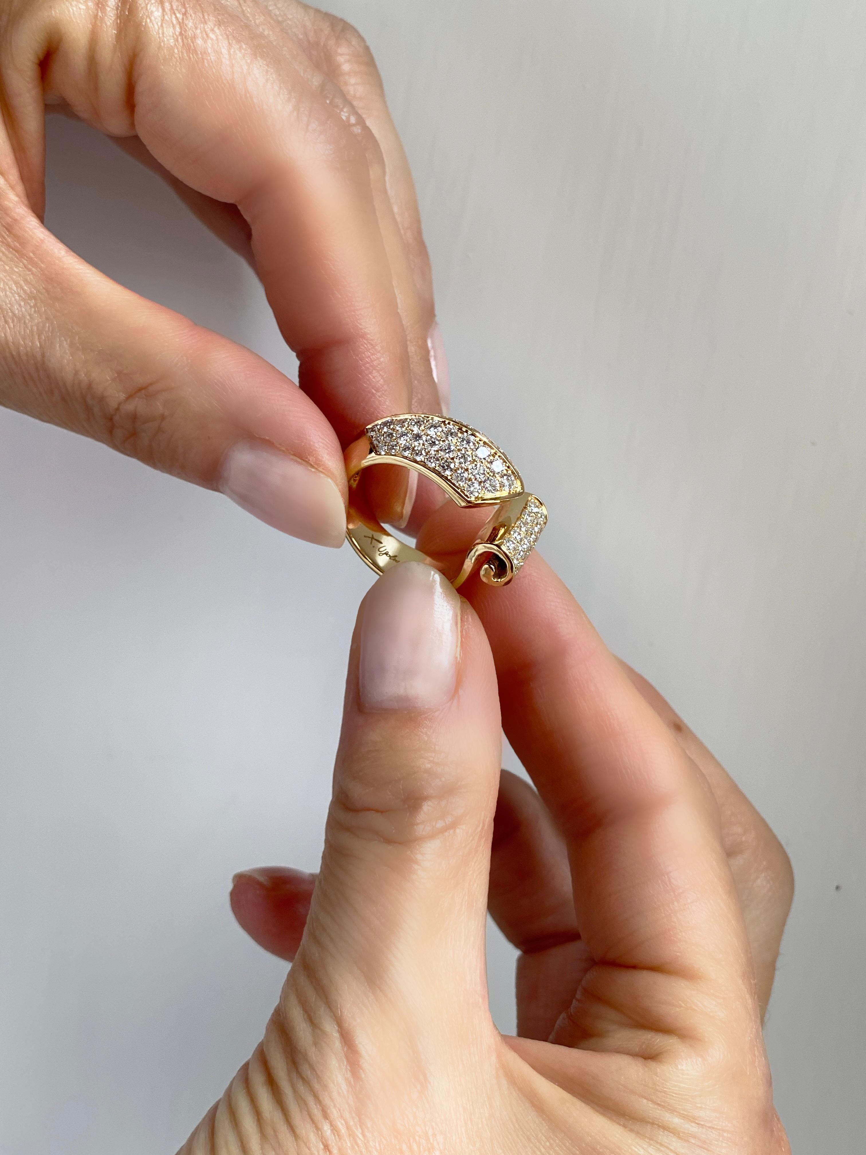 Women's Rossella Ugolini 18k Yellow Gold 1.70 Carats White Diamonds Unique Ring For Sale