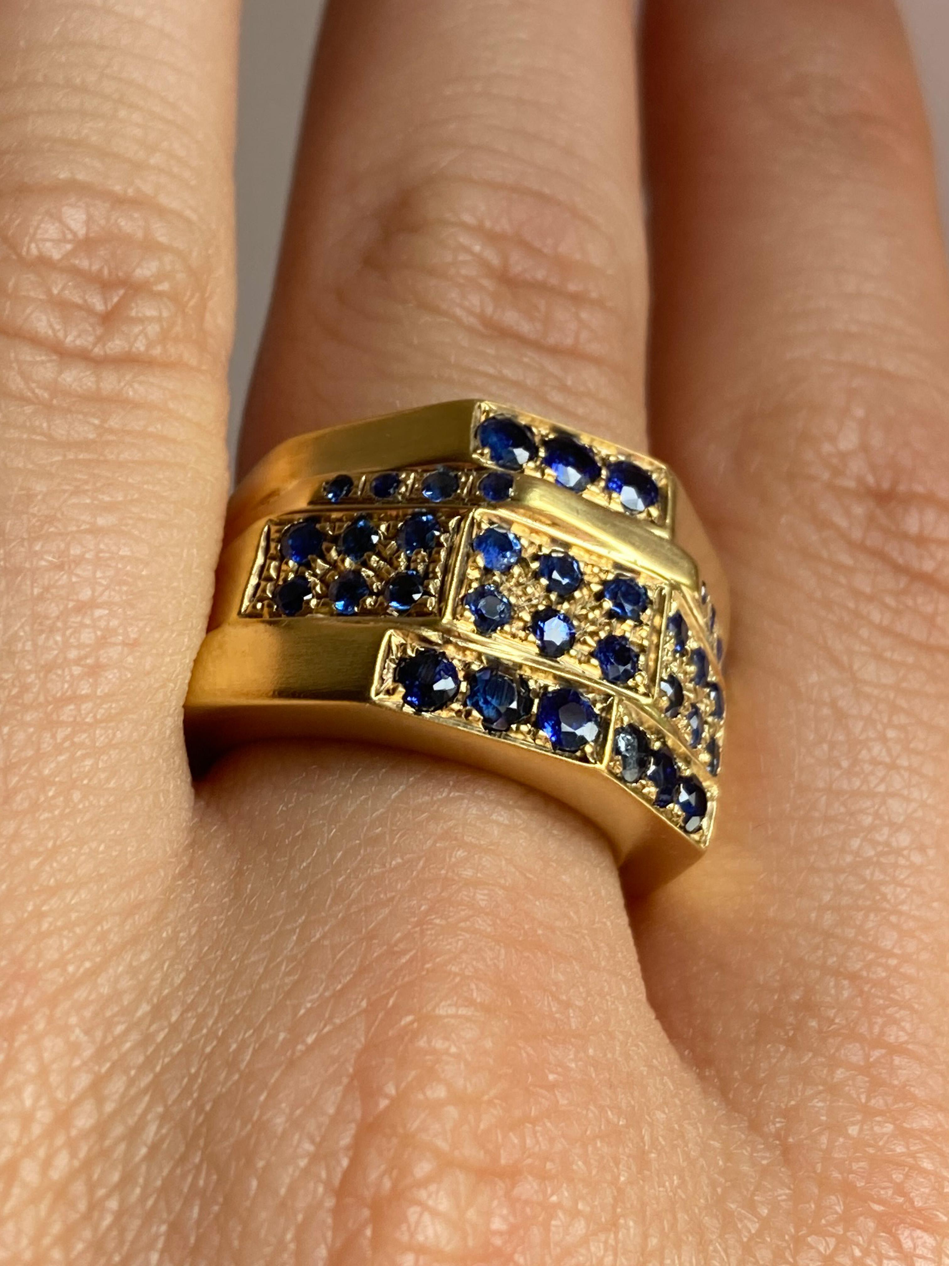 Rossella Ugolini 18K Yellow Gold Blue Sapphire Band Man or Unisex Ring For Sale 6