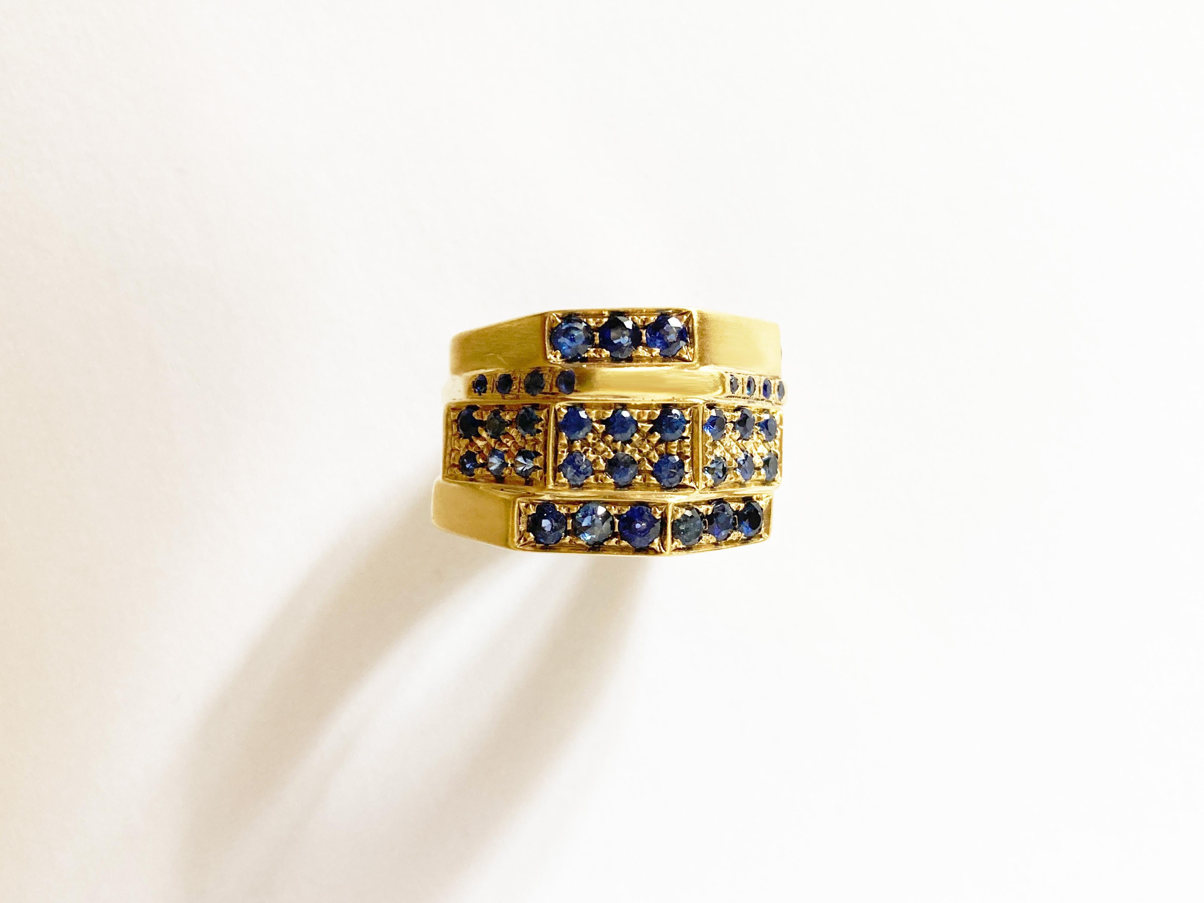 Brilliant Cut Rossella Ugolini 18K Yellow Gold Blue Sapphire Band Man or Unisex Ring For Sale