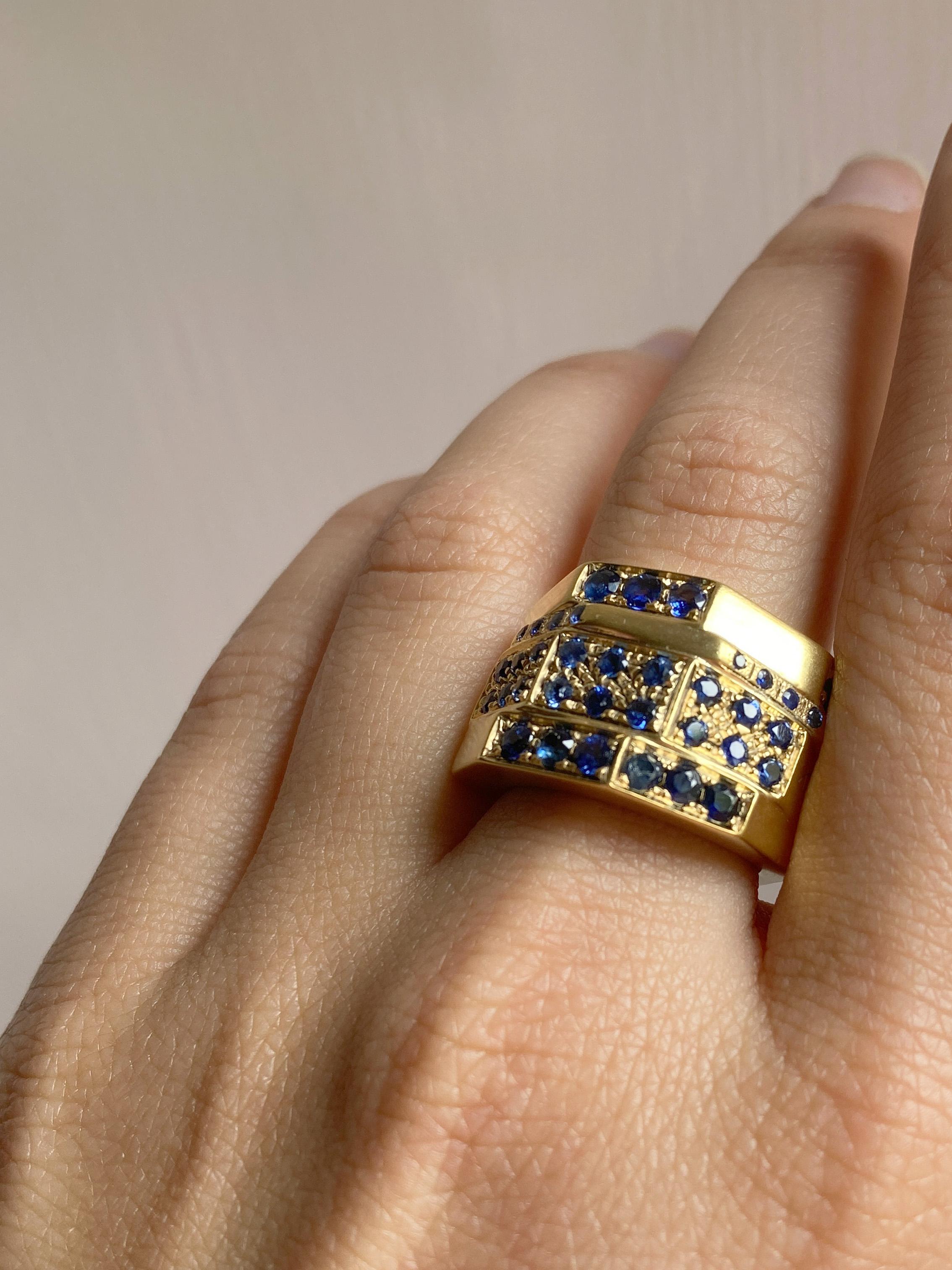 Rossella Ugolini 18K Yellow Gold Blue Sapphire Band Man or Unisex Ring For Sale 2