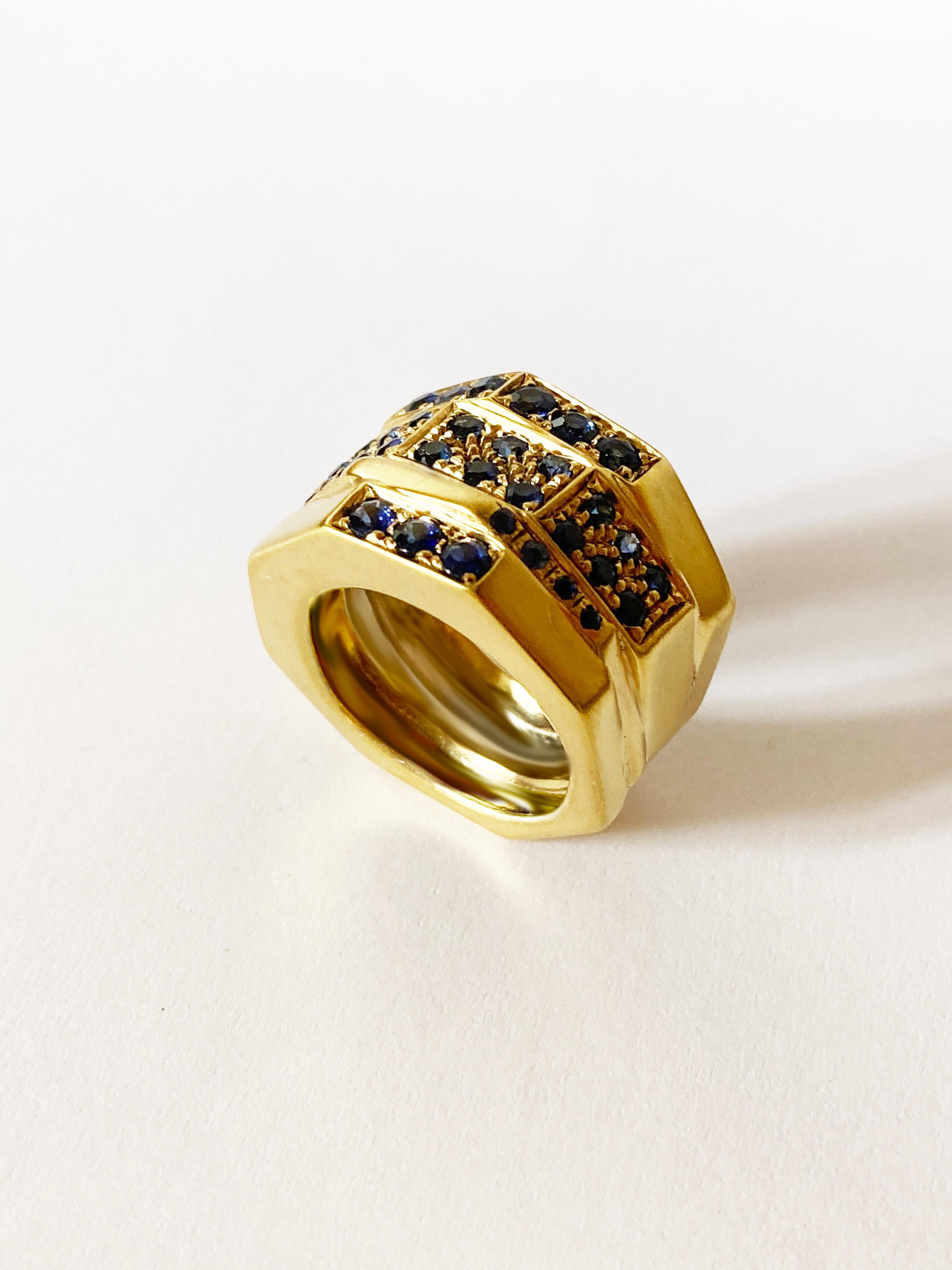 Rossella Ugolini 18K Yellow Gold Blue Sapphire Band Man or Unisex Ring For Sale 3