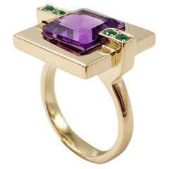 Rossella Ugolini Cocktailring aus 18 Karat Gelbgold mit Amethyst und Smaragden im Deco-Stil