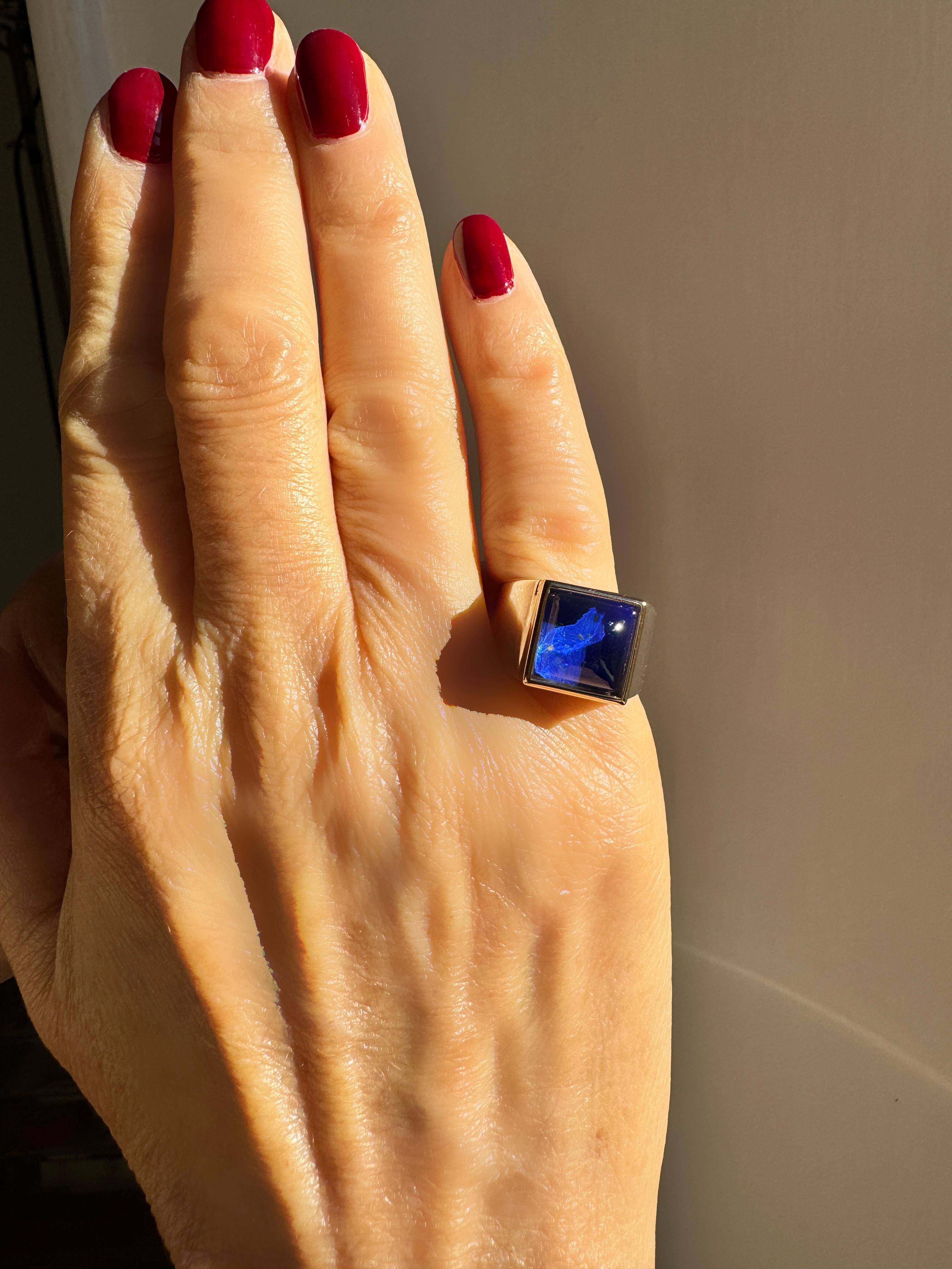 Rossella Ugolini 18K Yellow Gold Bezel Lapis Lazuli Platinum Cocktail Ring For Sale 2